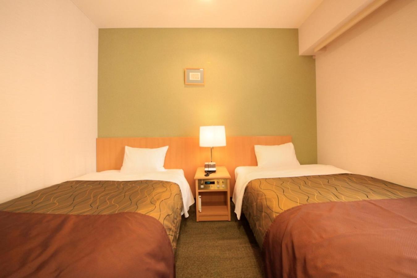 Twin Room - Smoking photo 3