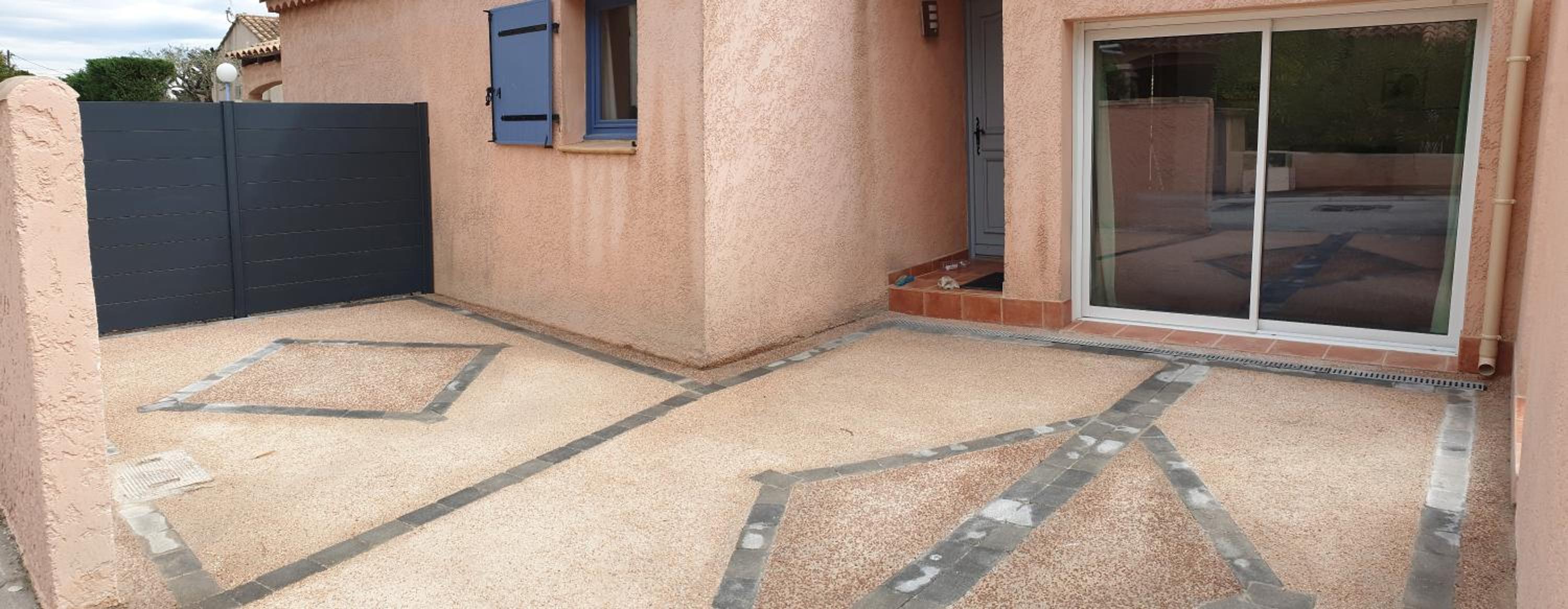 Three-Bedroom House photo 1