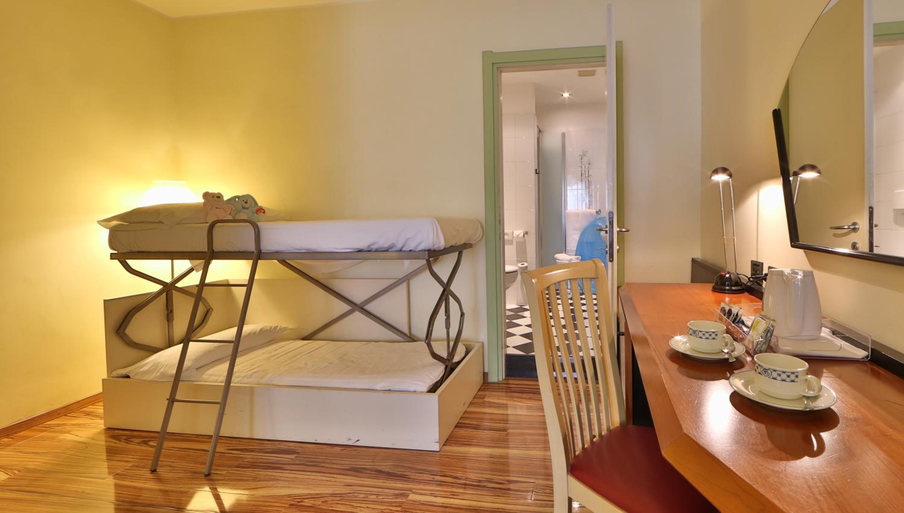 Family Queen Room - Photo 6