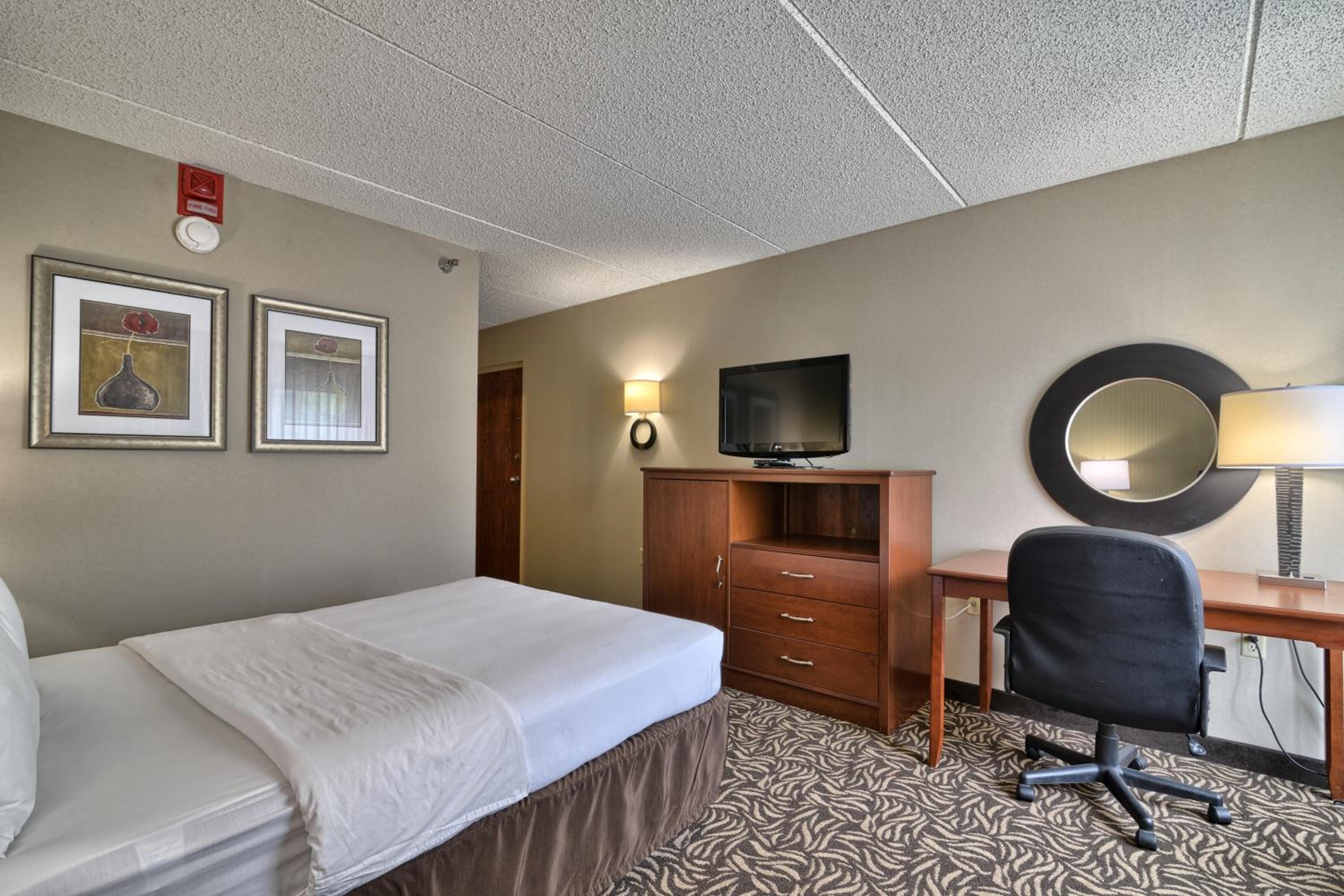 Double Room - Accessible/Non-Smoking - Photo 7
