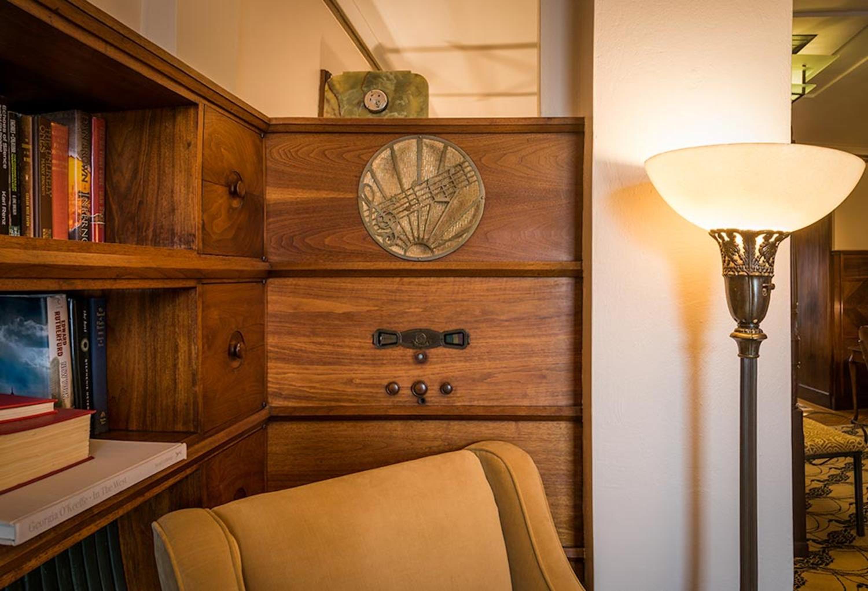Junior Executive Suite