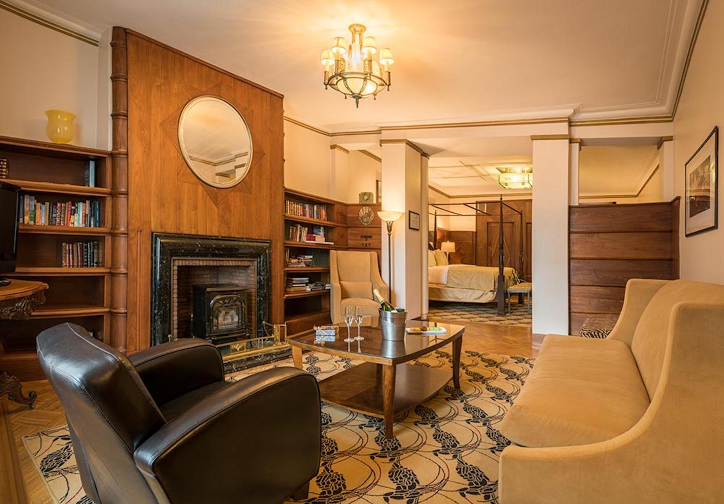 Junior Executive Suite