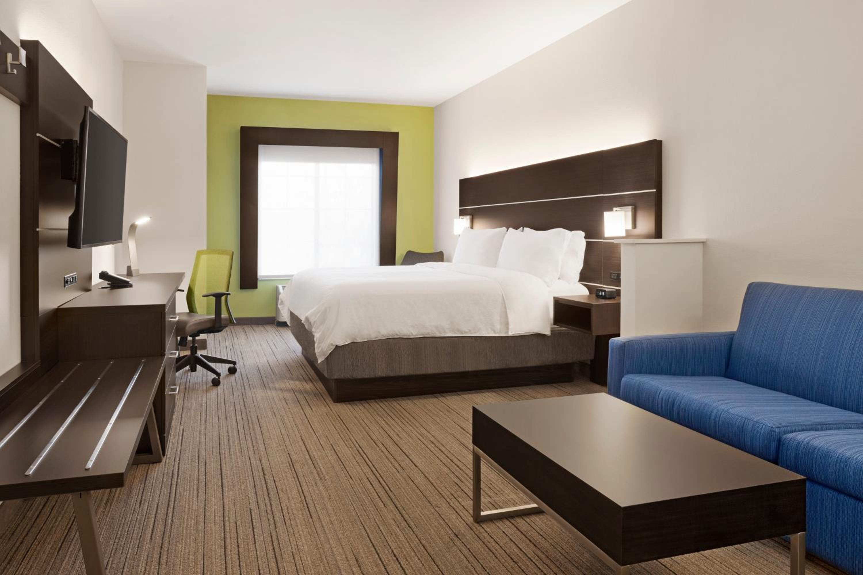 Suite - Photo 4