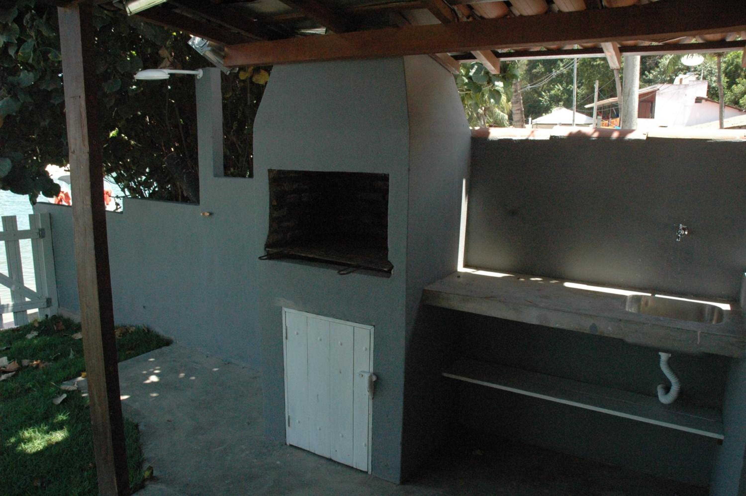Two-Bedroom House - Beachfront photo 2