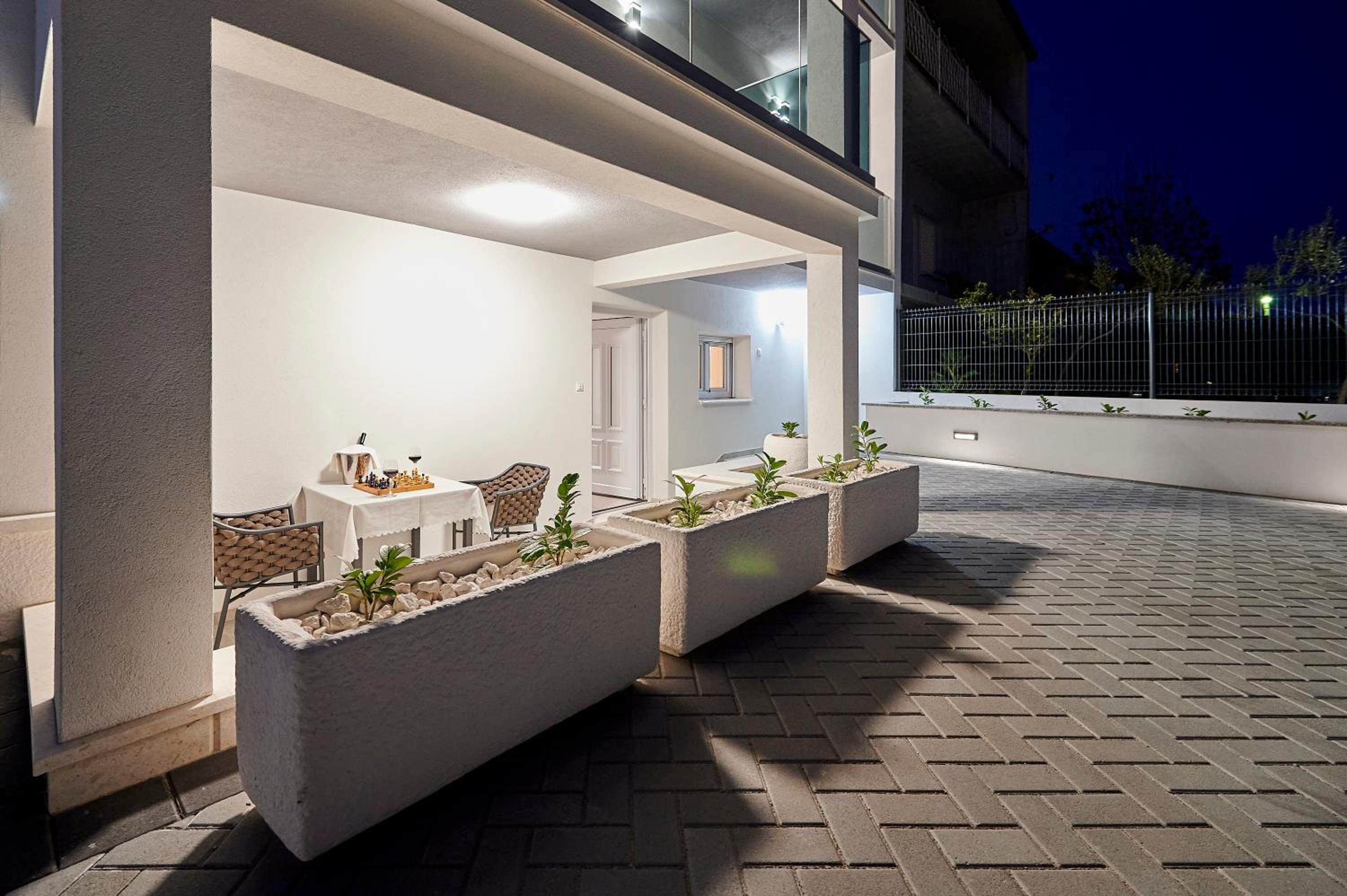 One Bedroom Apartment