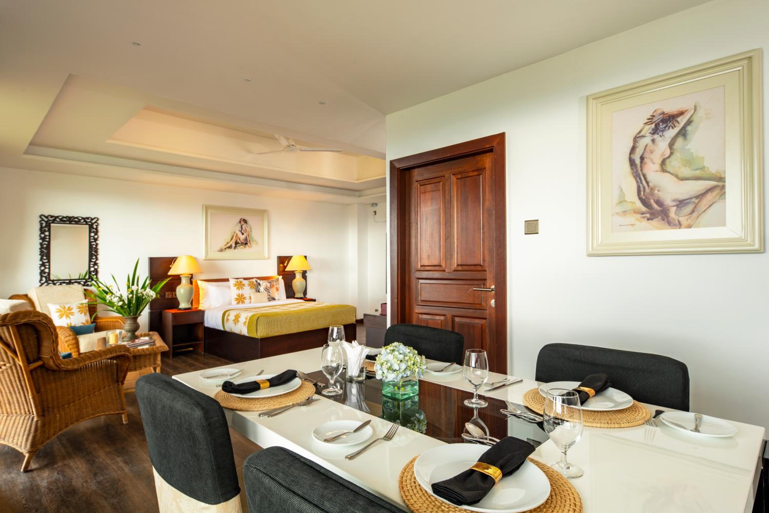 Master Suite with Panoramic Mountain View