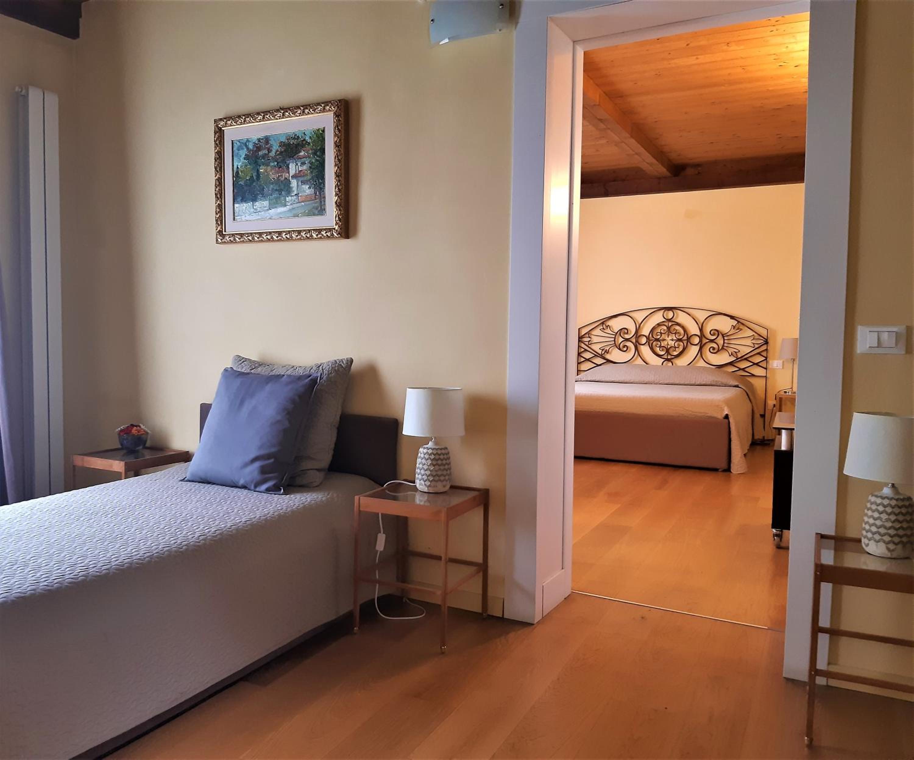 Deluxe Triple Room photo 2