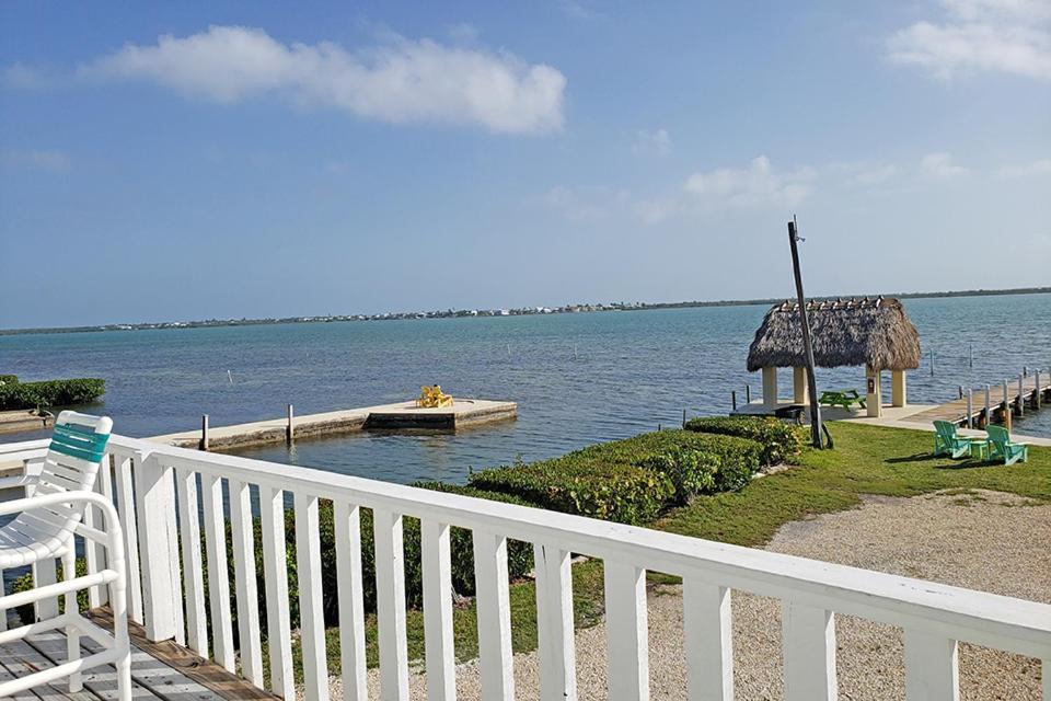 One-Bedroom Suite with Two Queen Beds - Water View photo 2