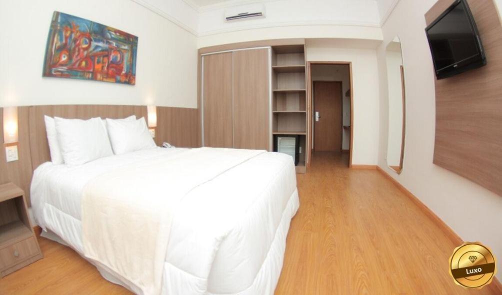 Standard Triple Room (3 single beds)