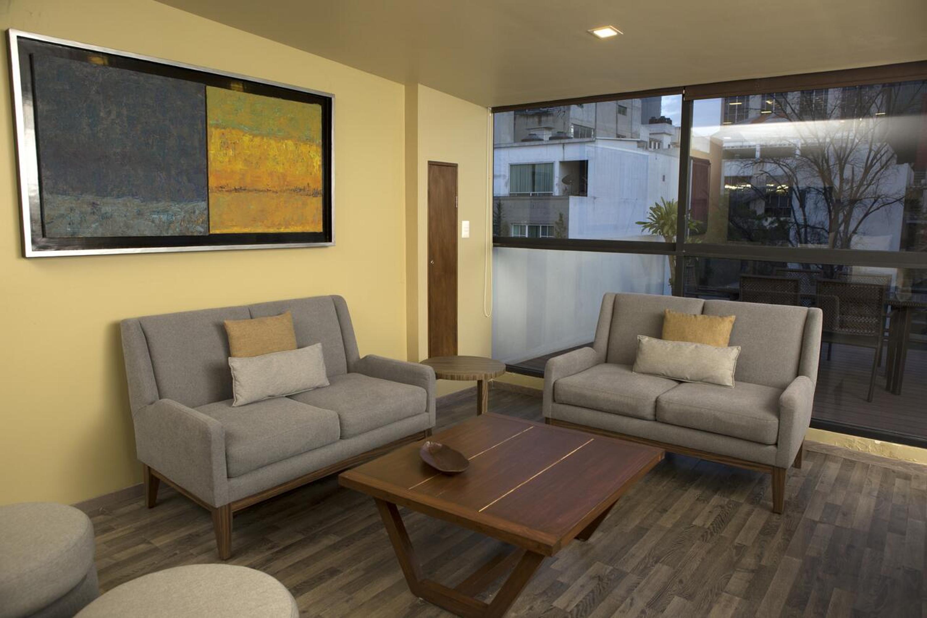 Superior Suite - Photo 6