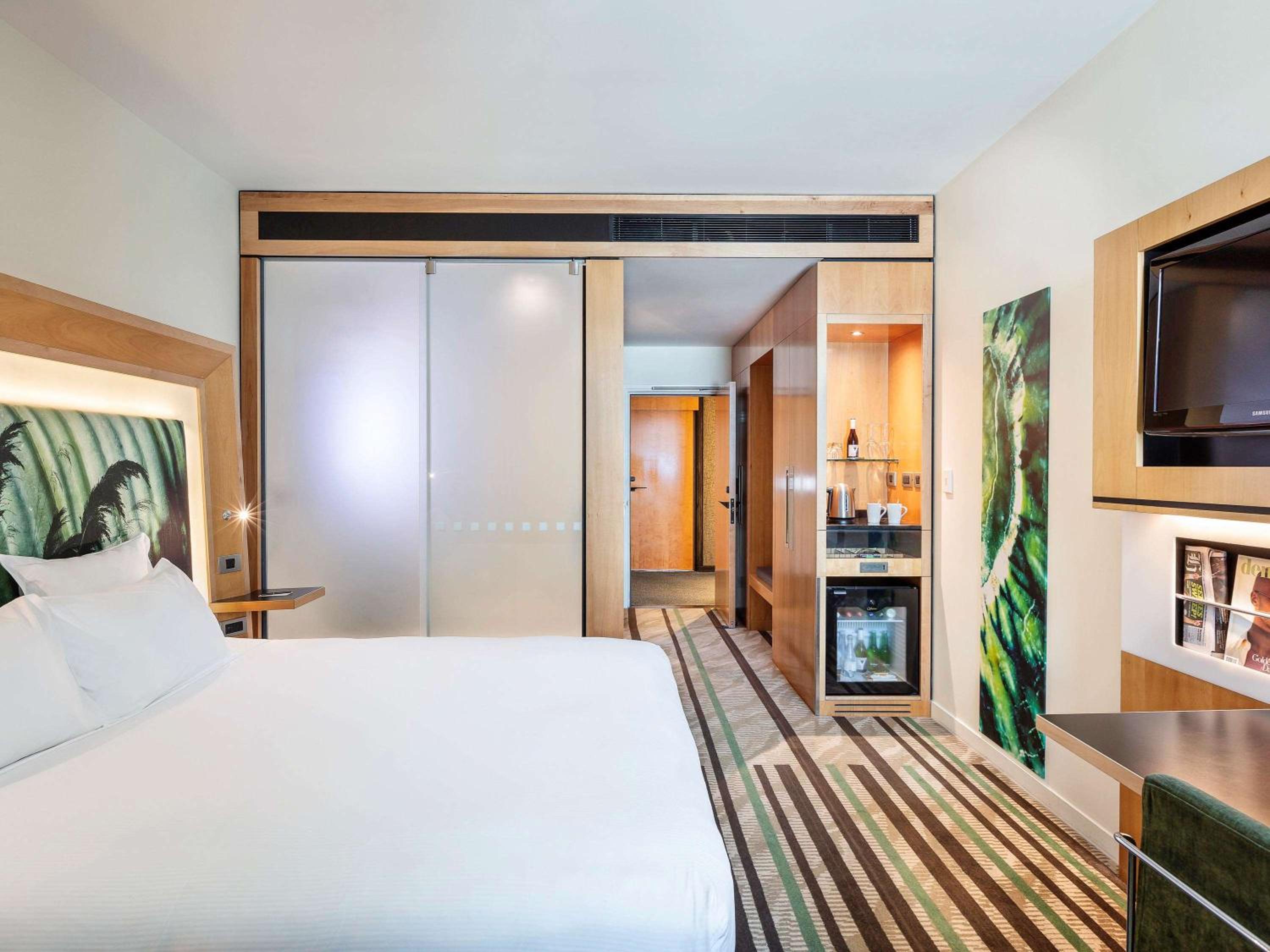 Superior King Room - Photo 3