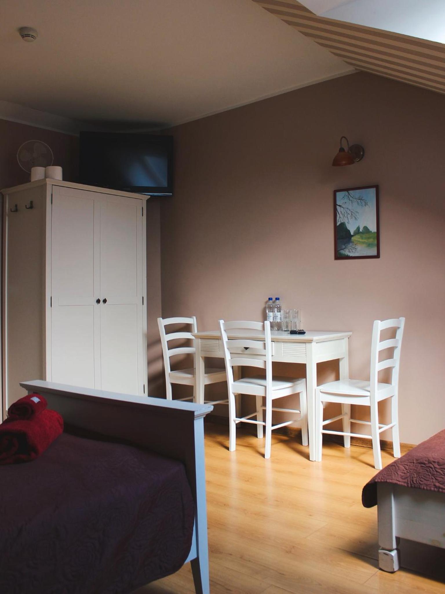 Family Room photo 2