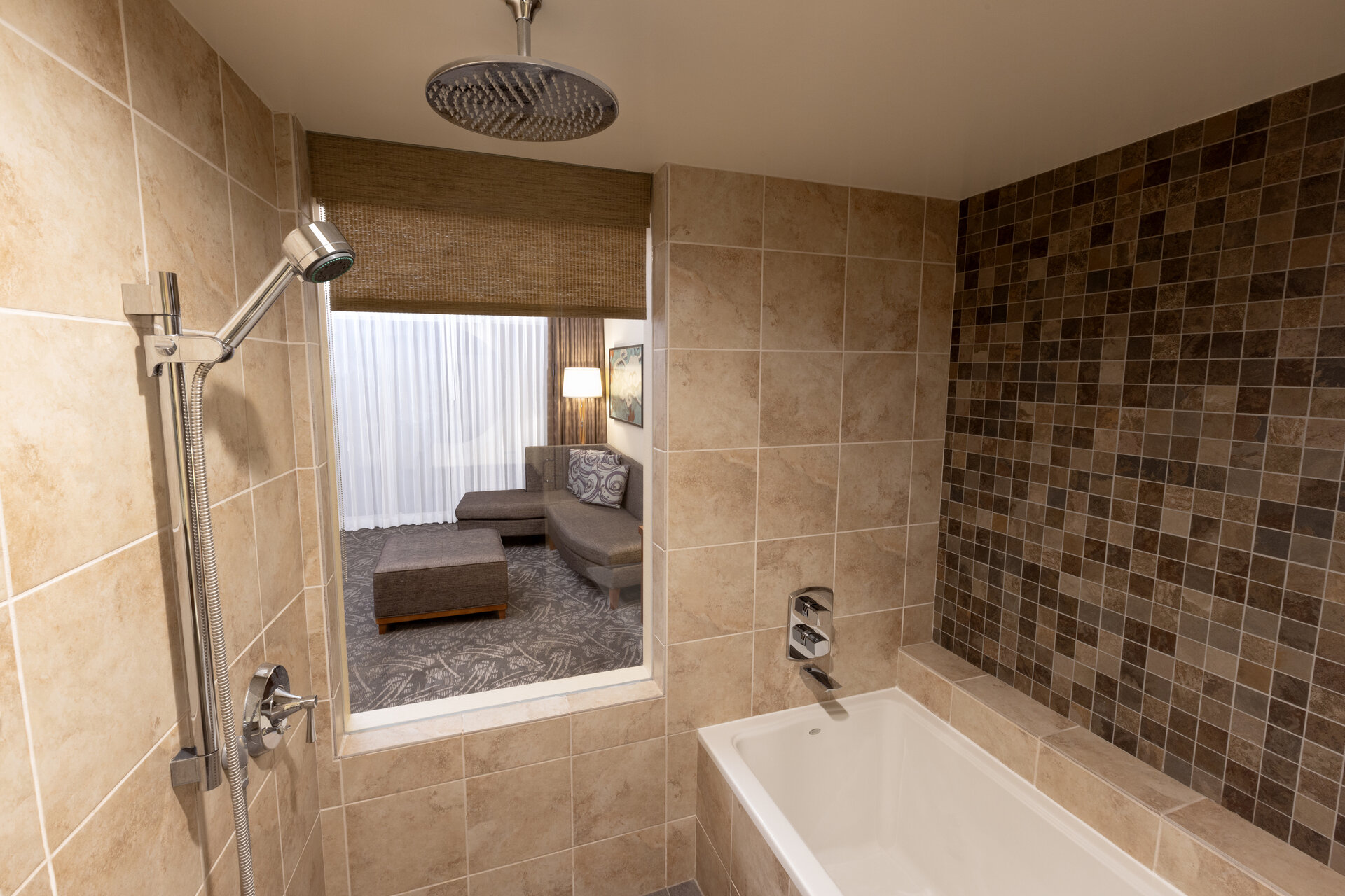 Superior suite, 2 queen beds, city view