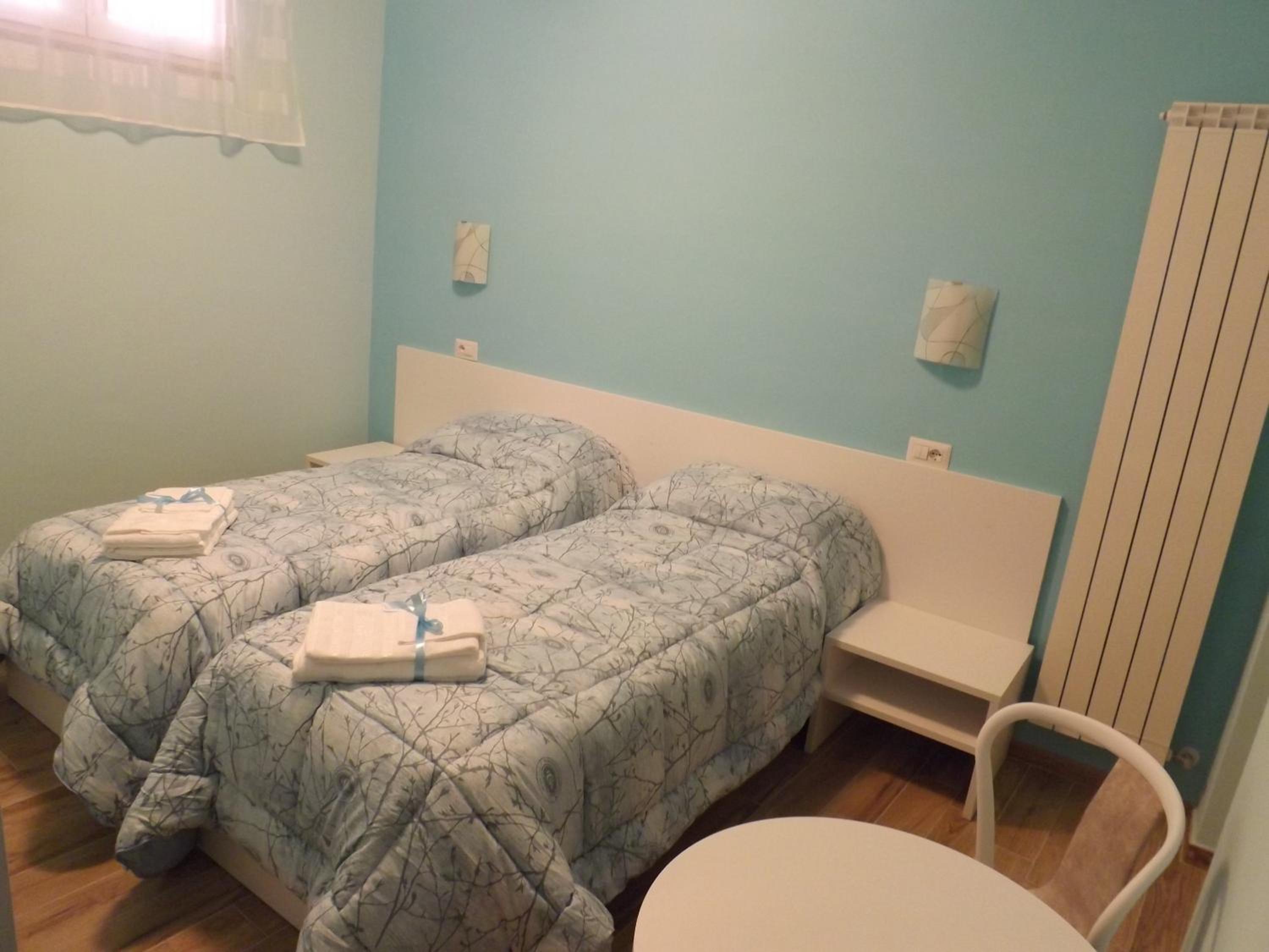 Deluxe Double or Twin Room - Photo 3