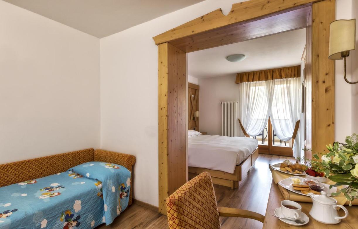 Junior Suite (2 Adults + 1 Child)