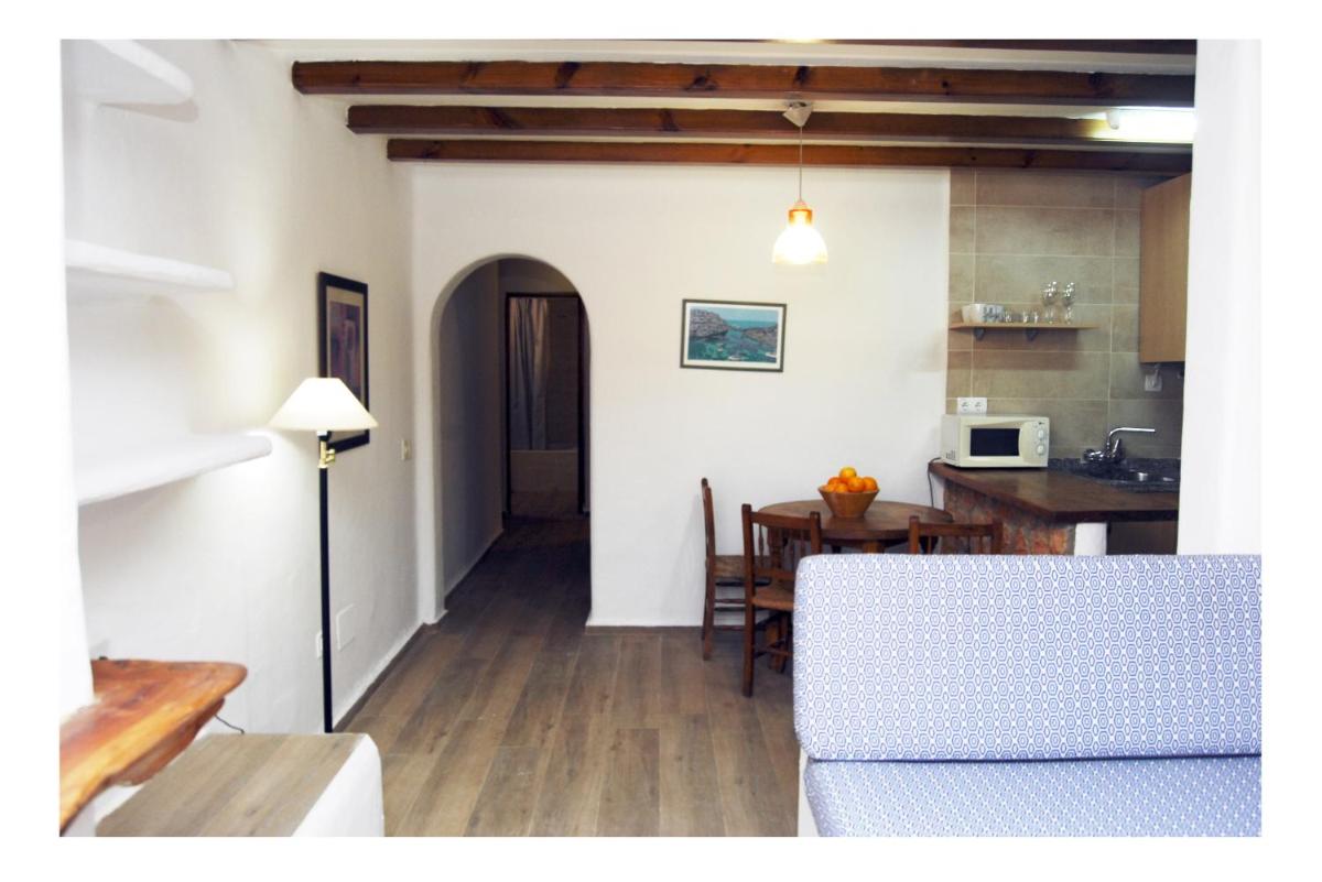 Superior Two-Bedroom Apartment with Sea View photo 2