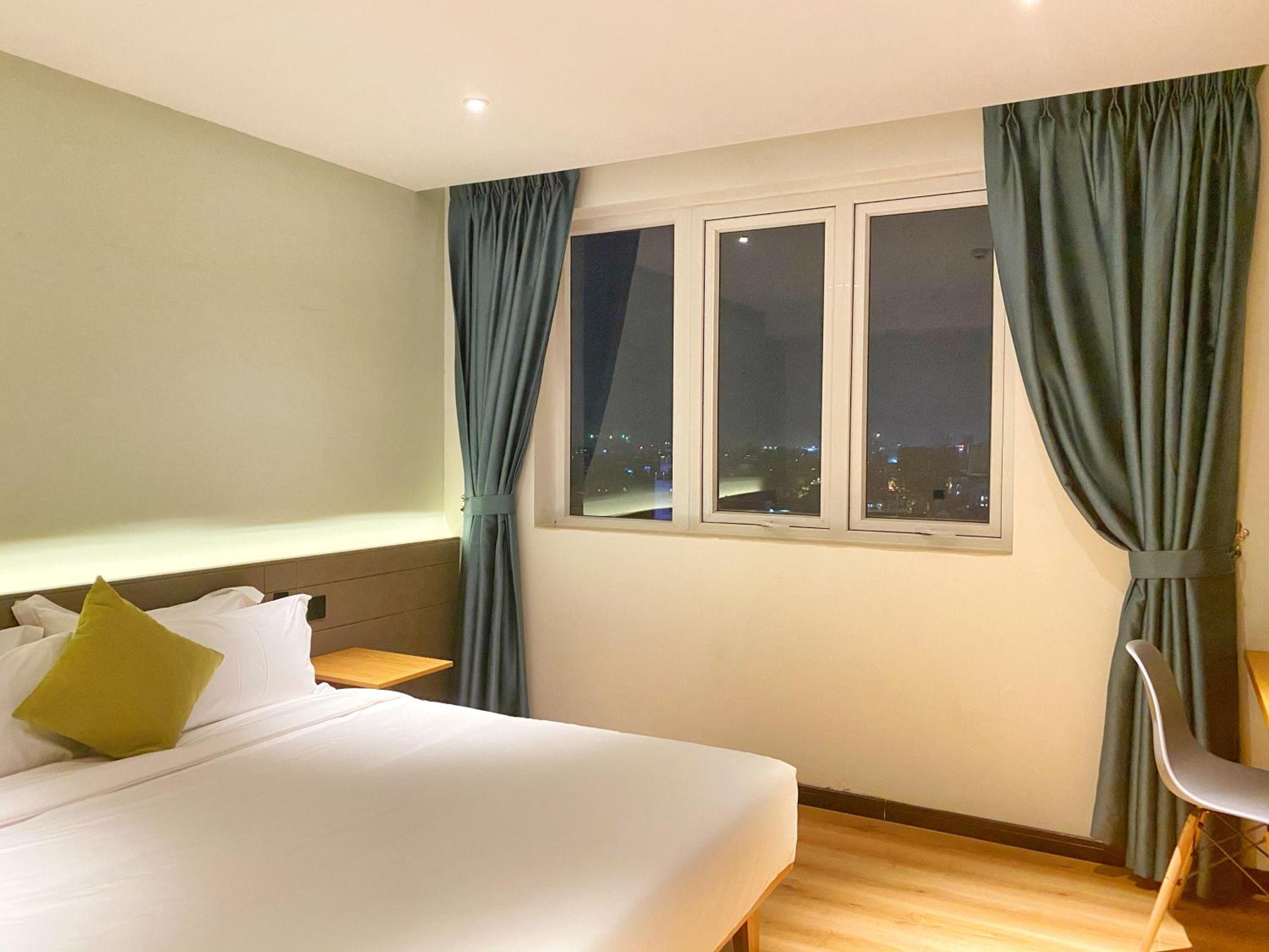 Deluxe Double Room - Photo 3