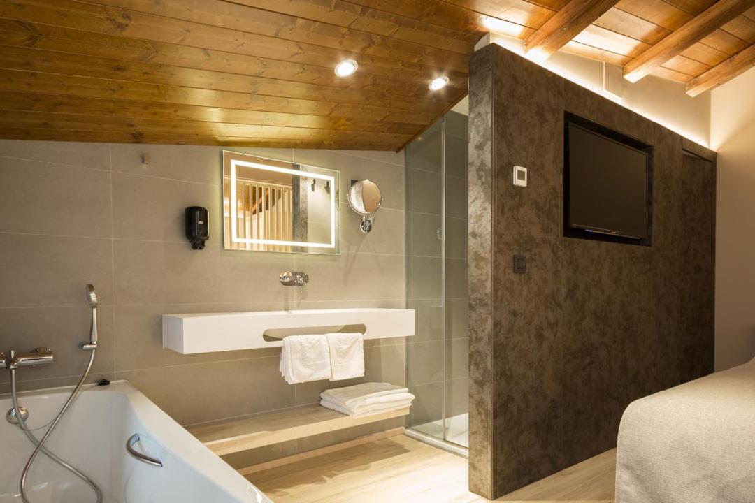 Suite Suite