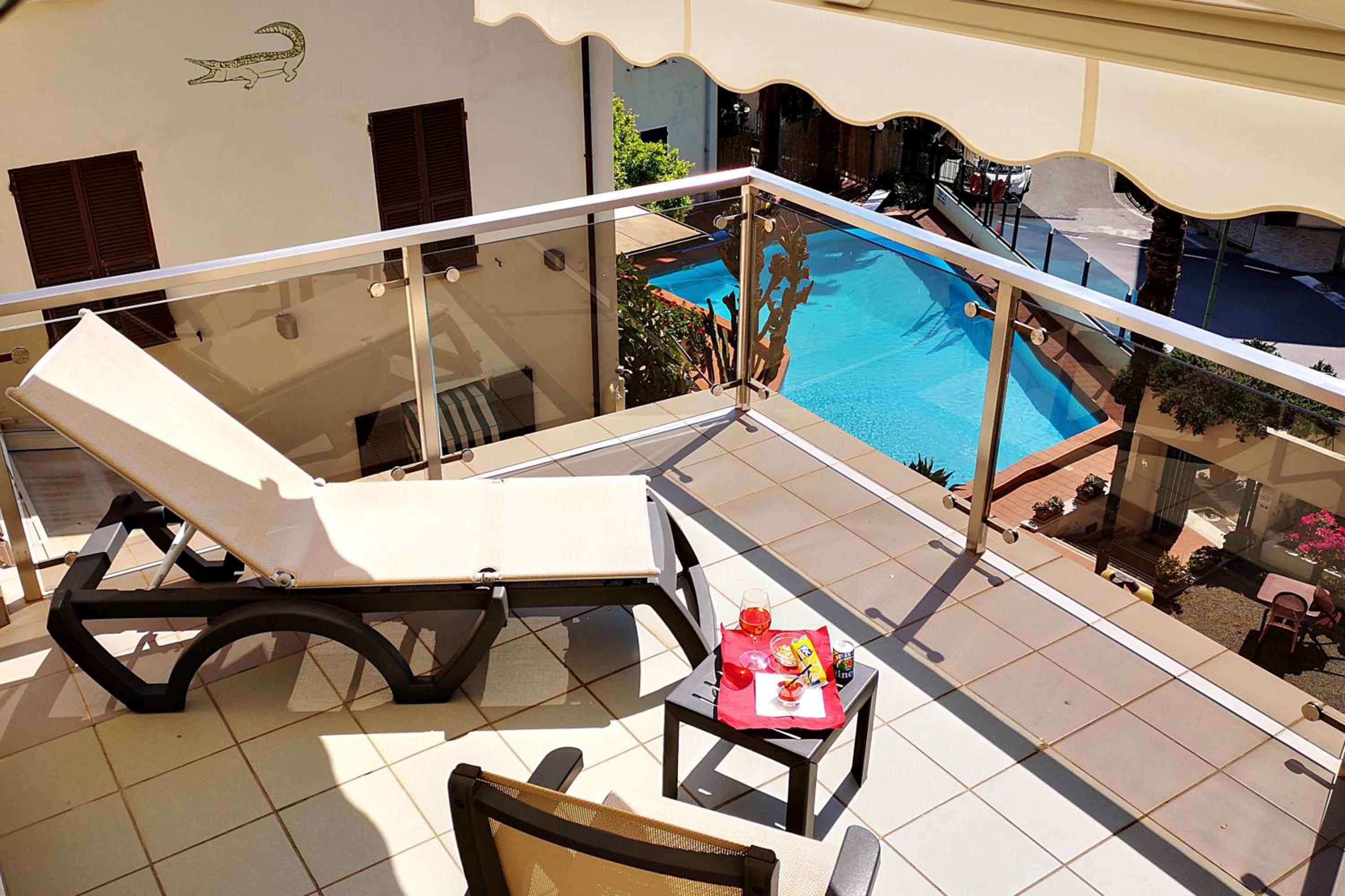 Double Room with Terrace - Photo 6