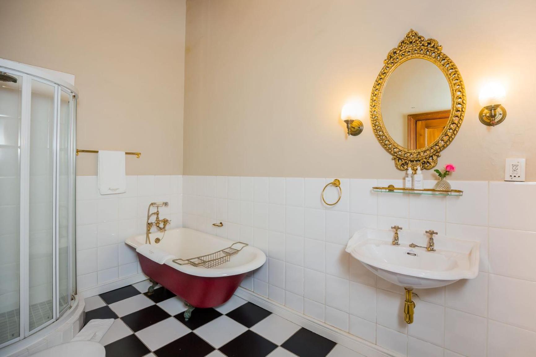 Standard Double Room - Photo 5