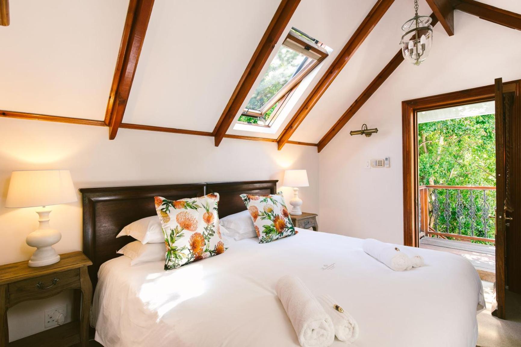 Classic Double or Twin Room - Photo 6