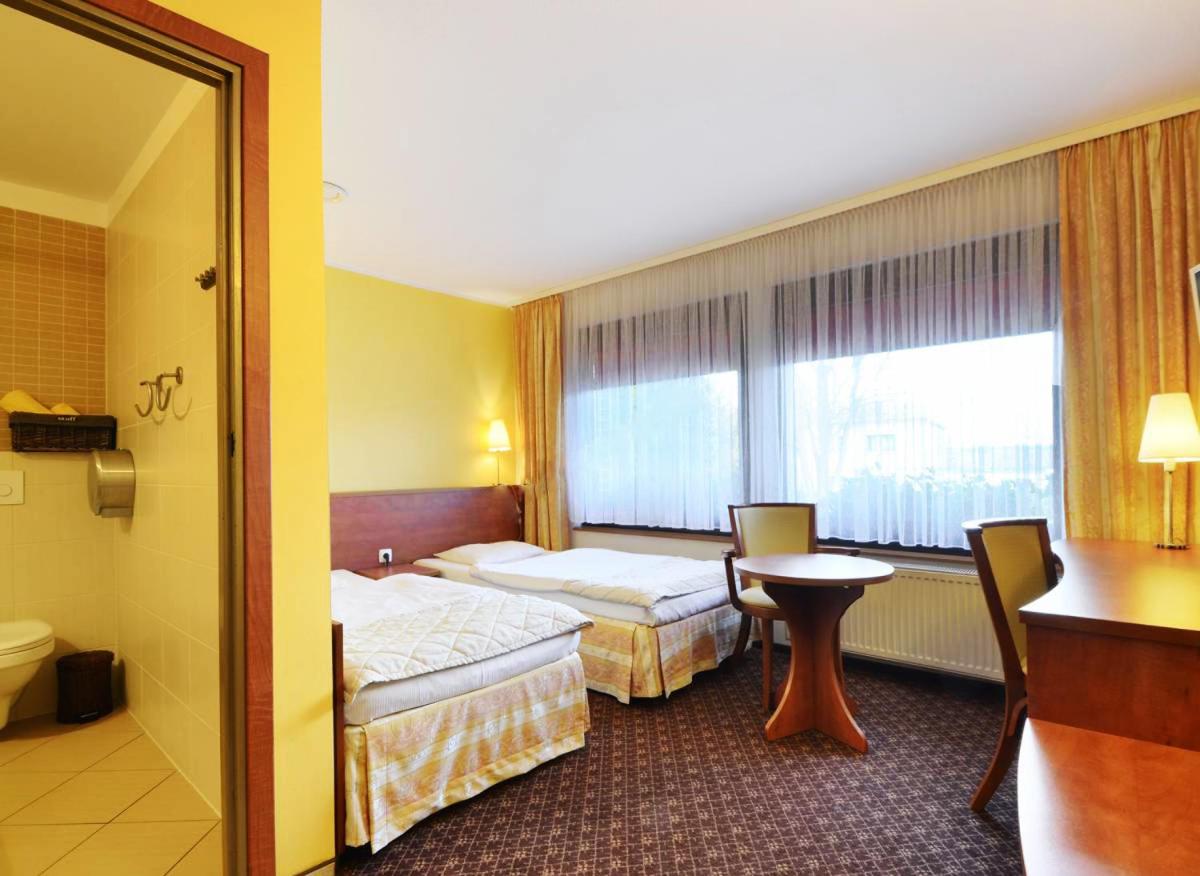 Standard Twin Room photo 1