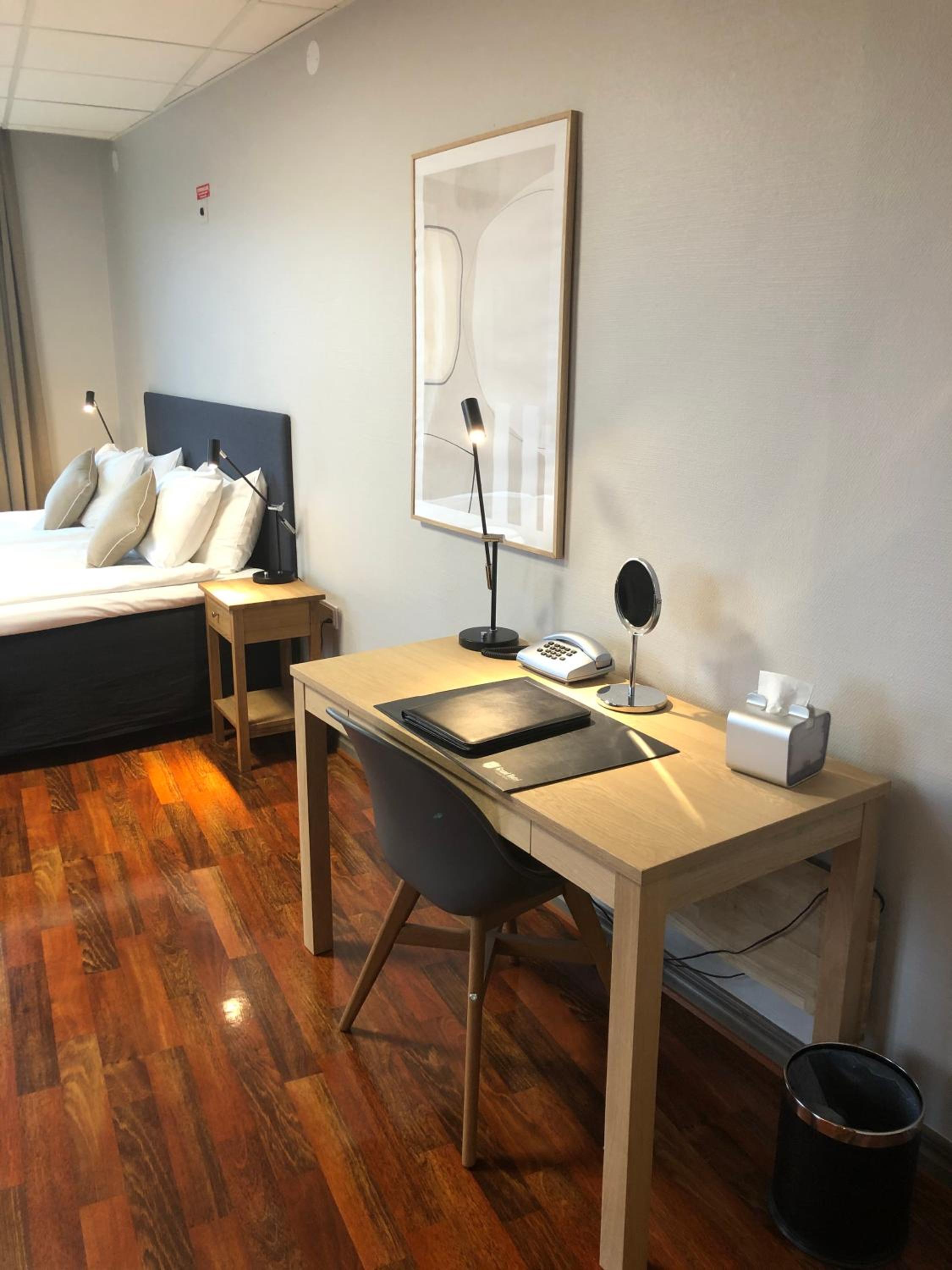 Twin Room - Photo 1