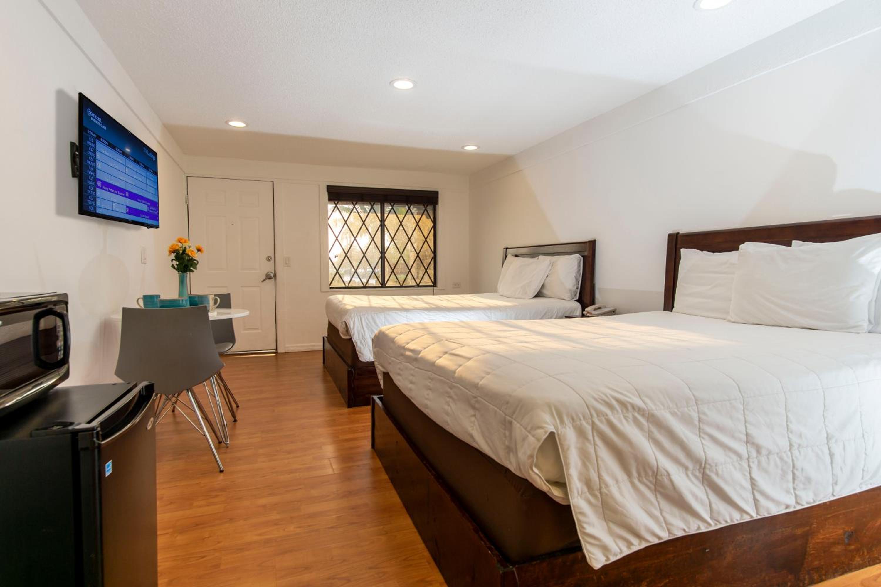 Two double bed room photo 1