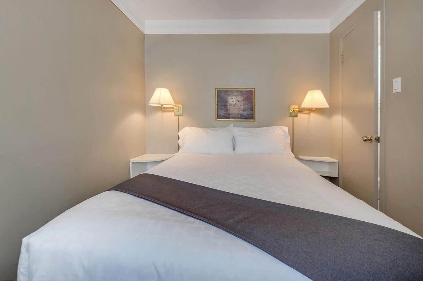Queen Room - Photo 1