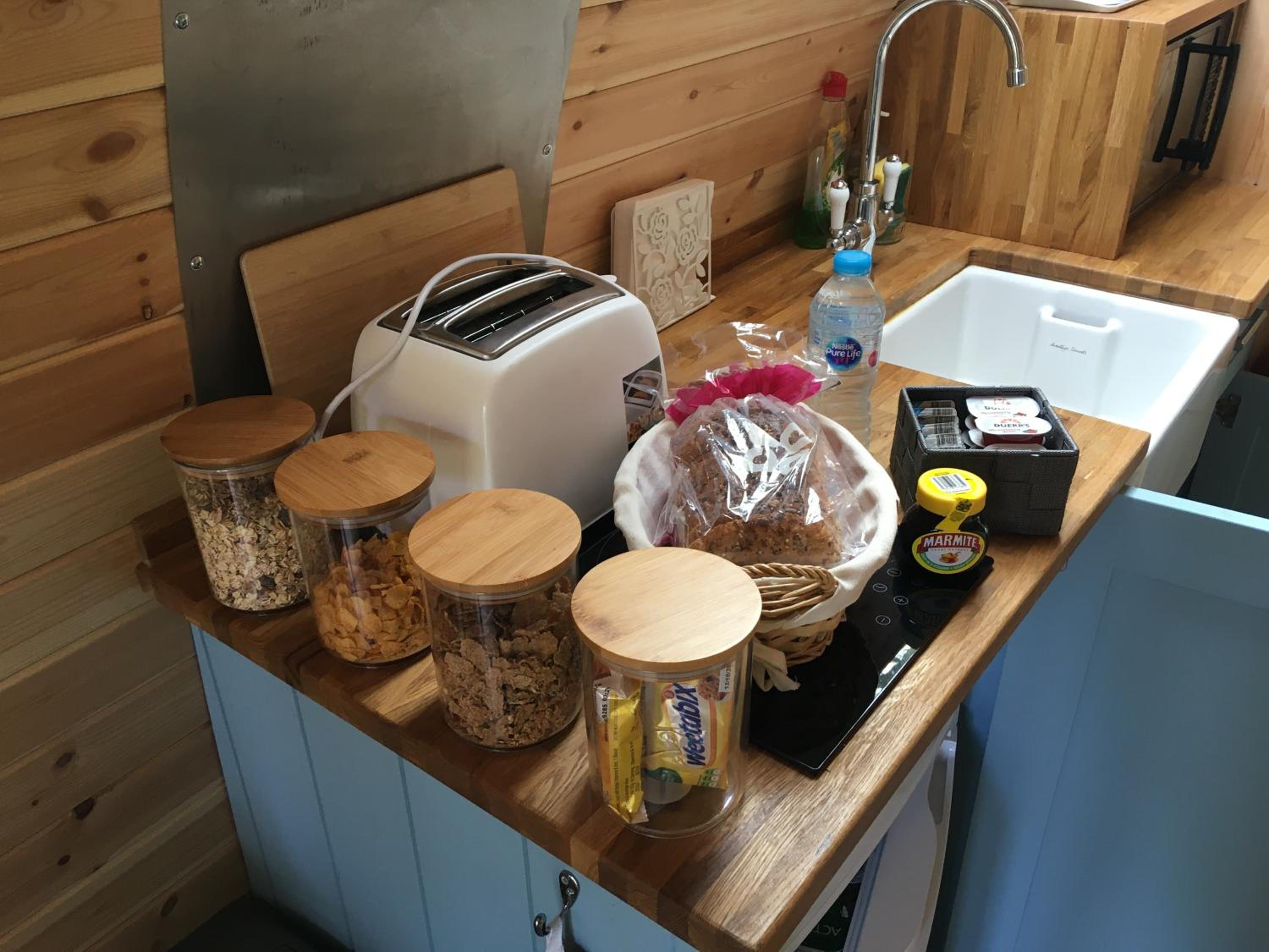 Deluxe Micro Lodge photo 3