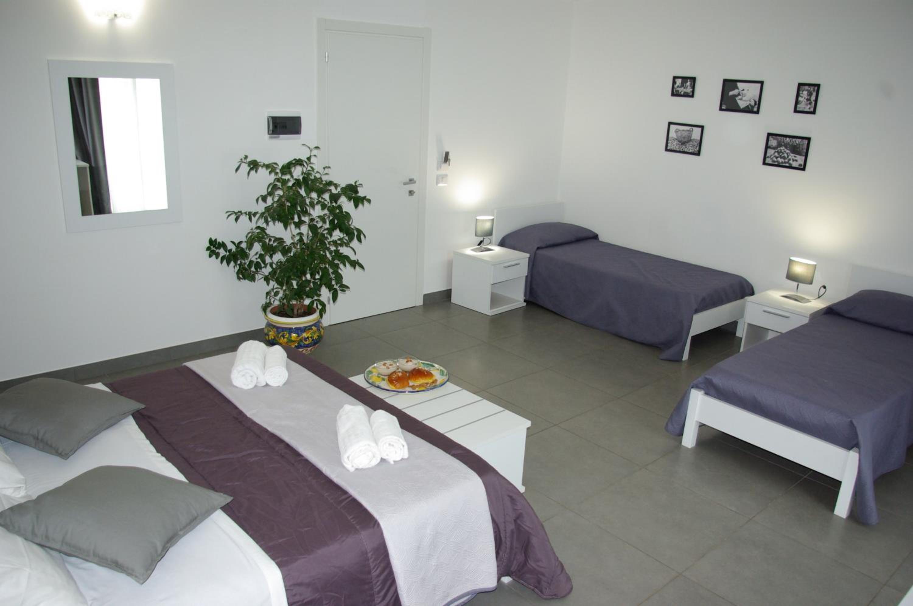Quadruple Room with Balcony photo 2