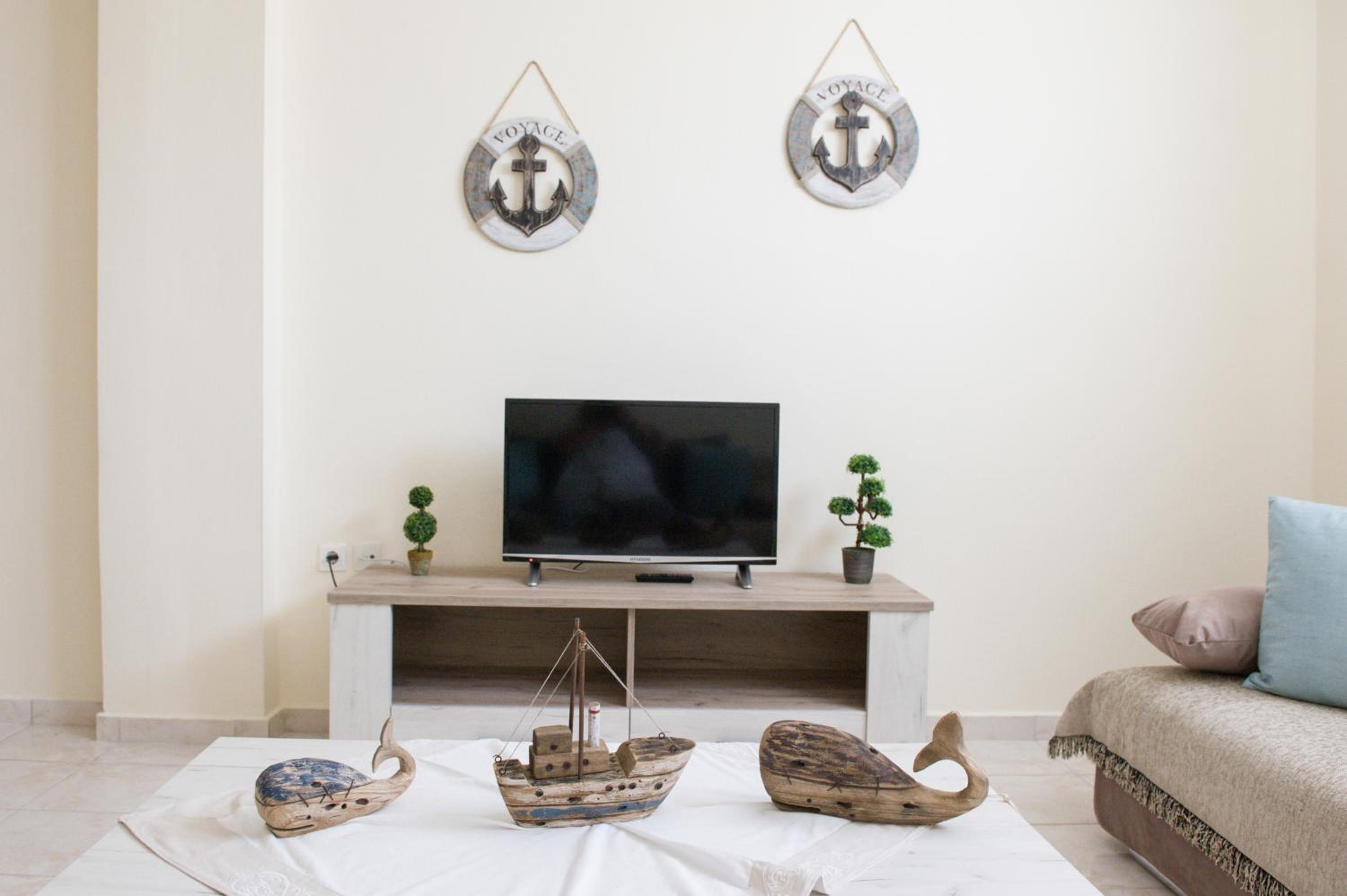 Studio Apartment photo 1