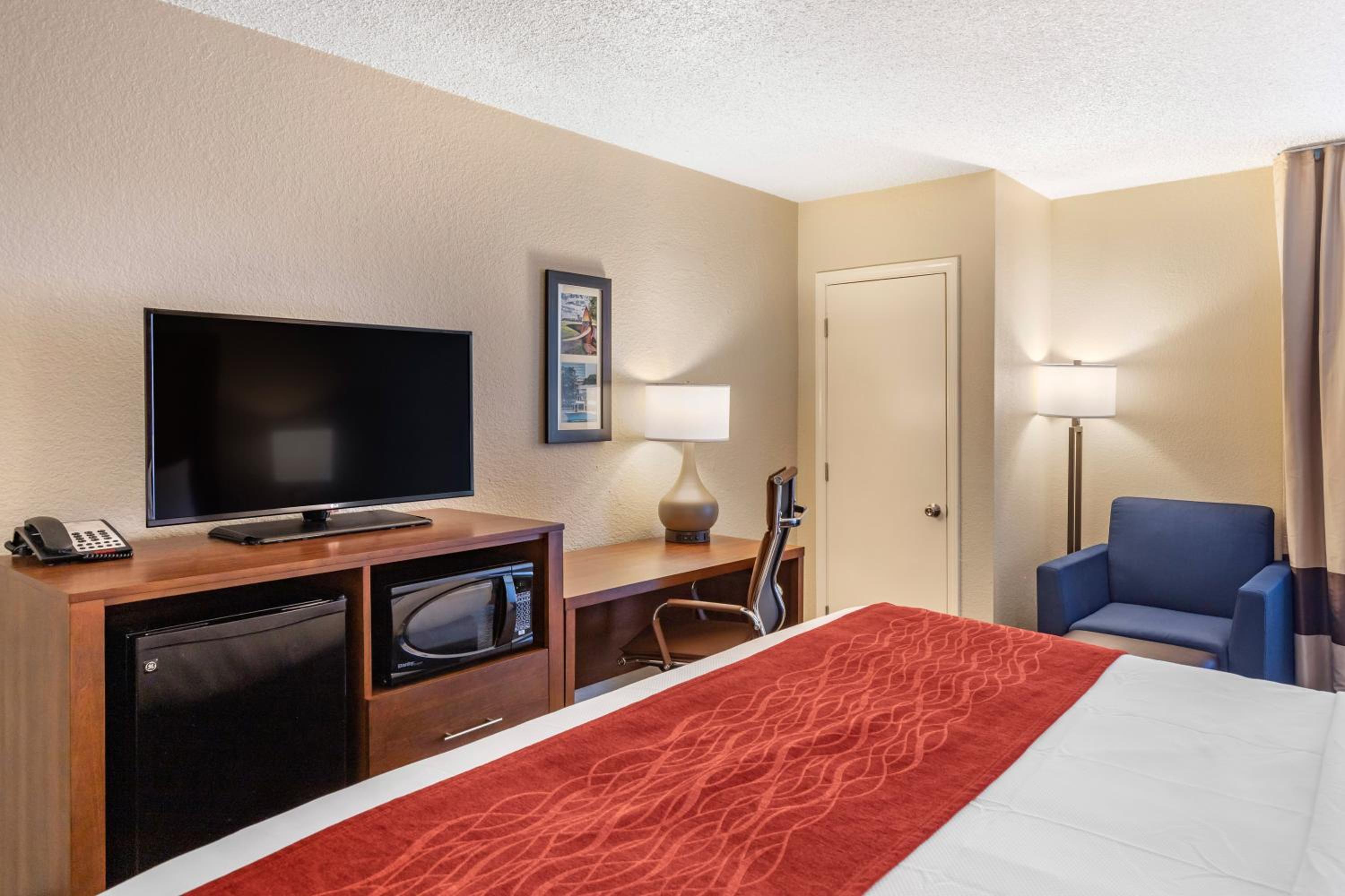 King Room - Disability Access/Non-Smoking photo 1