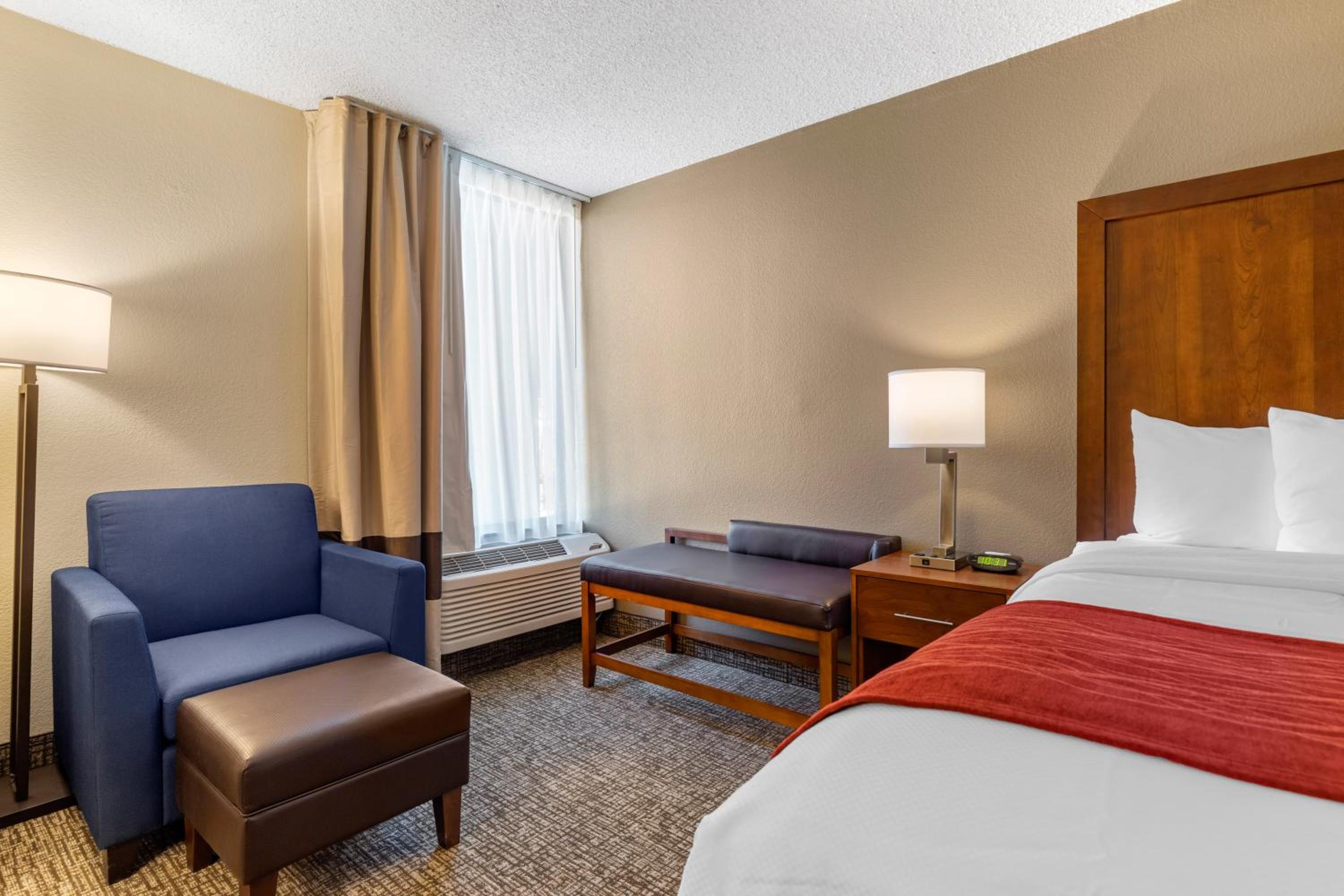 King Room - Disability Access/Non-Smoking photo 3