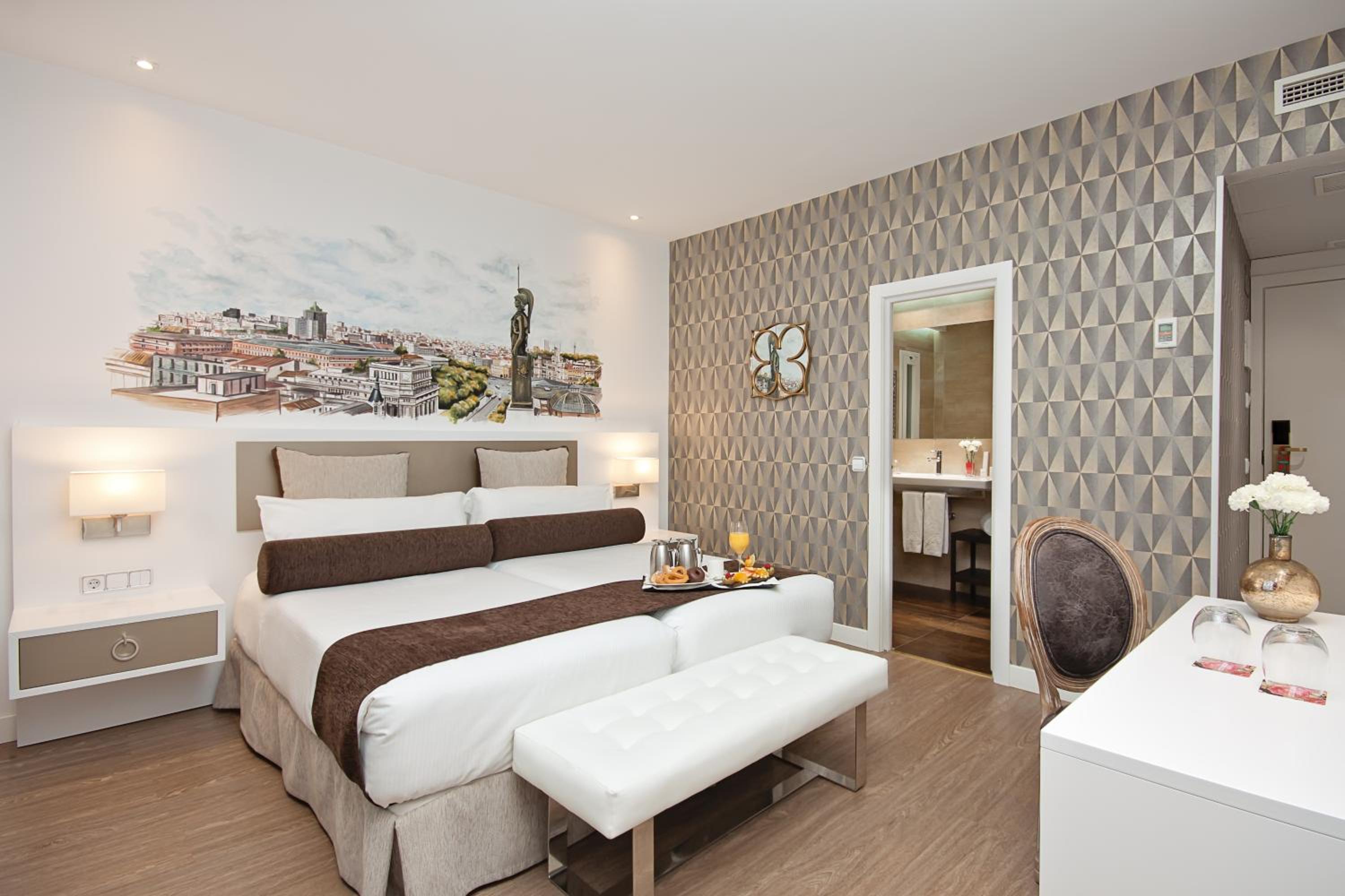 Double or Twin Room - Photo 2