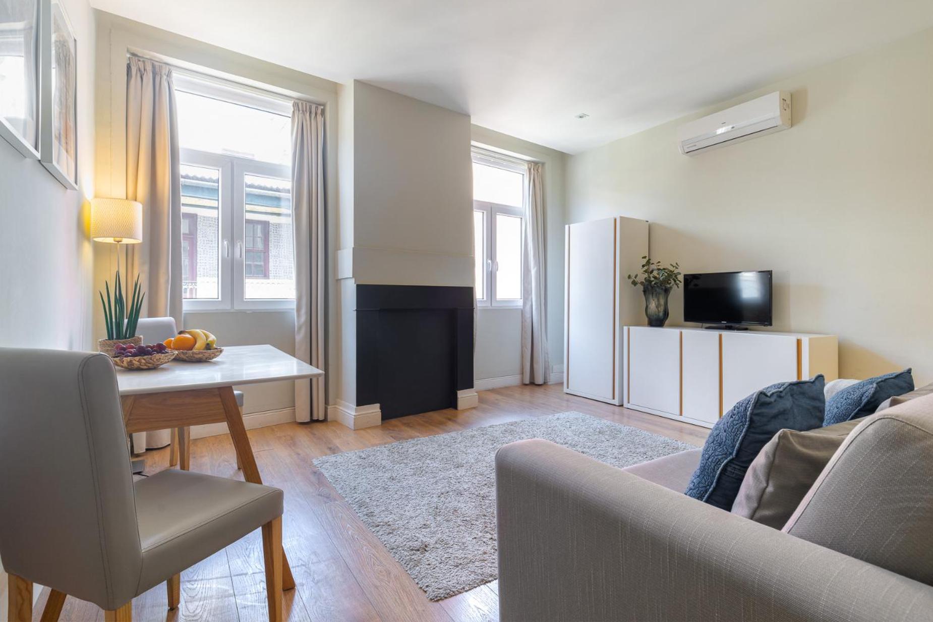 Apartment - Photo 1