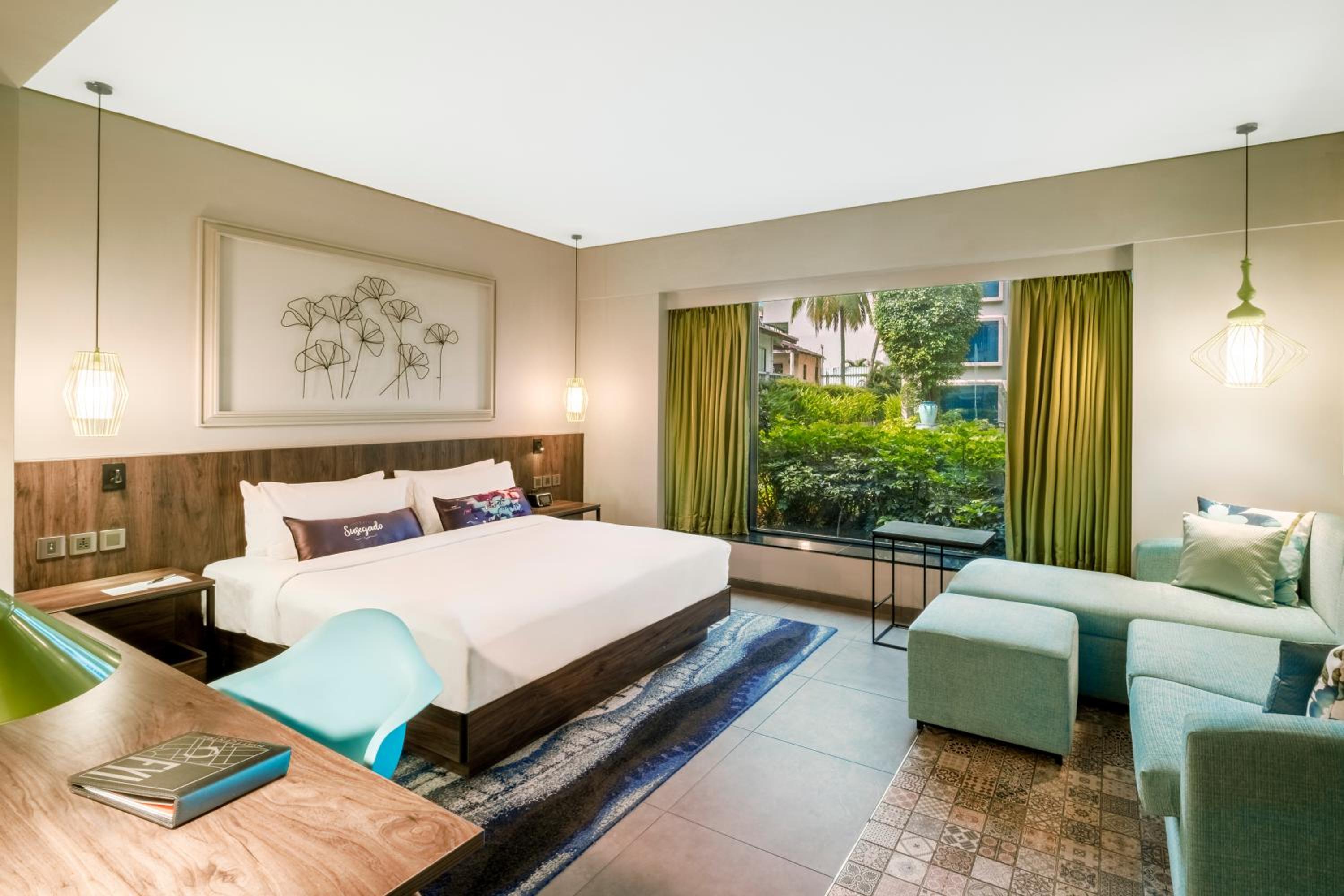 King Room (15% discount on F&B and Spa)