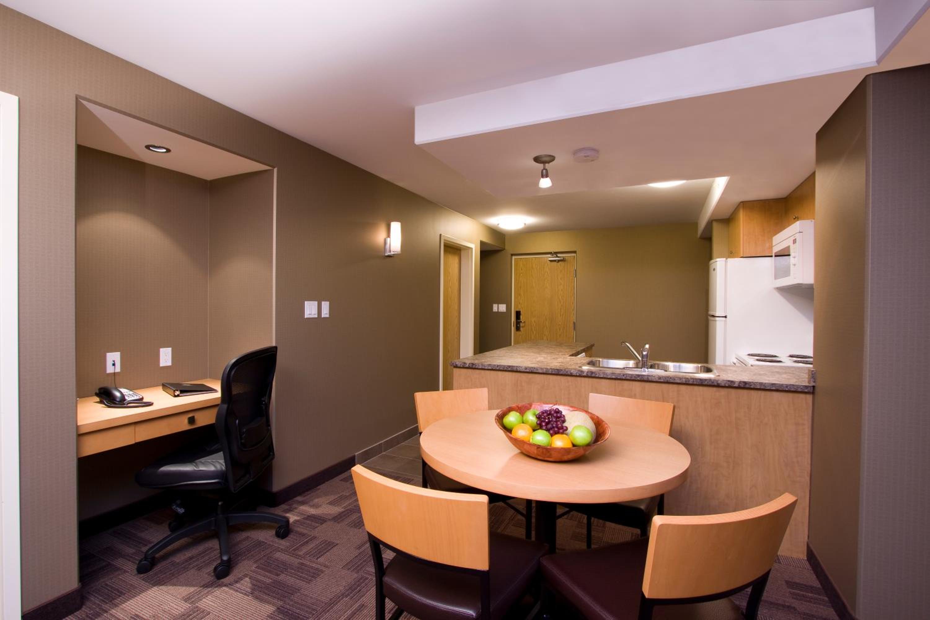 One-Bedroom Apartment (Non-Pet Friendly) - Photo 3
