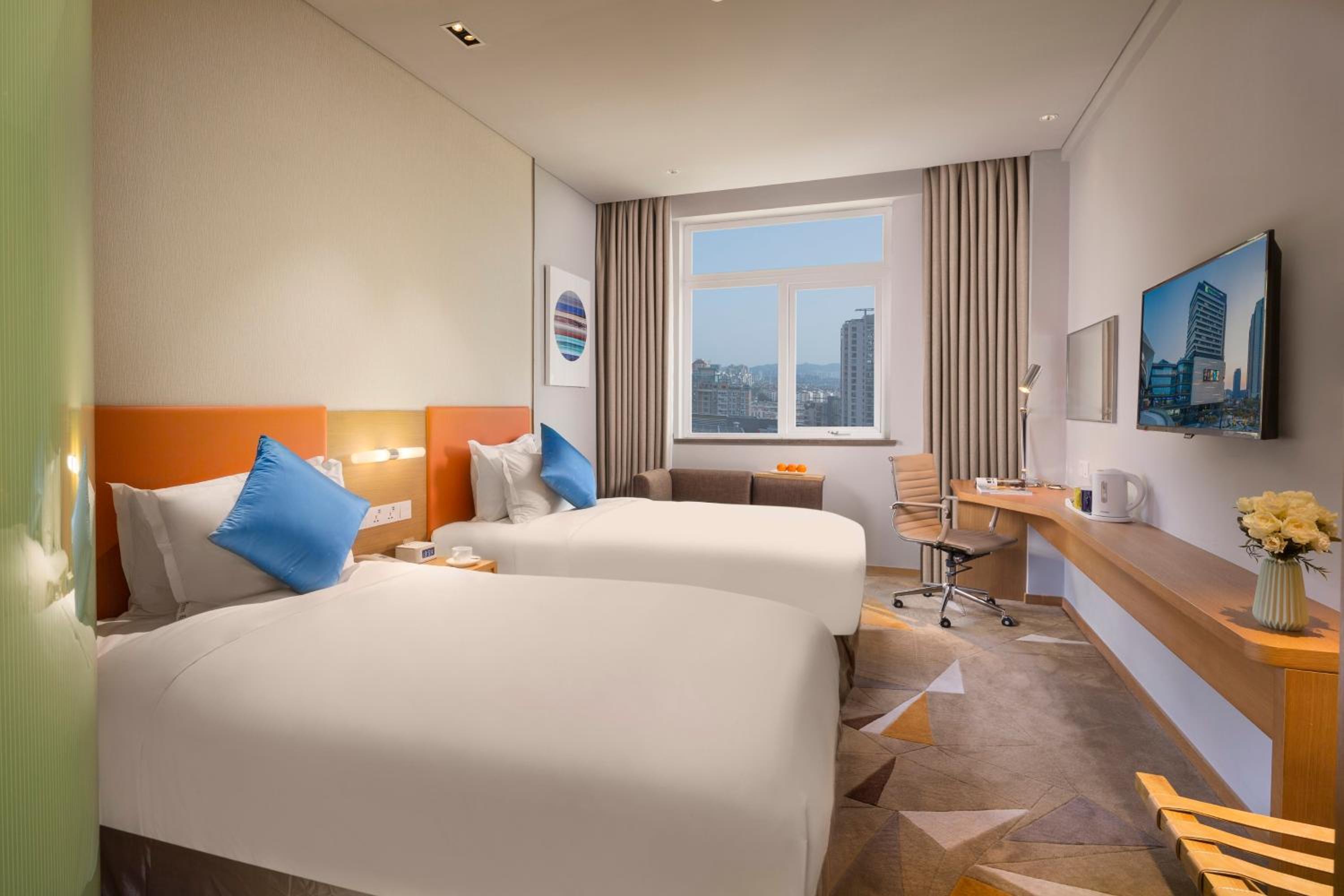High Floor Standard Twin Room