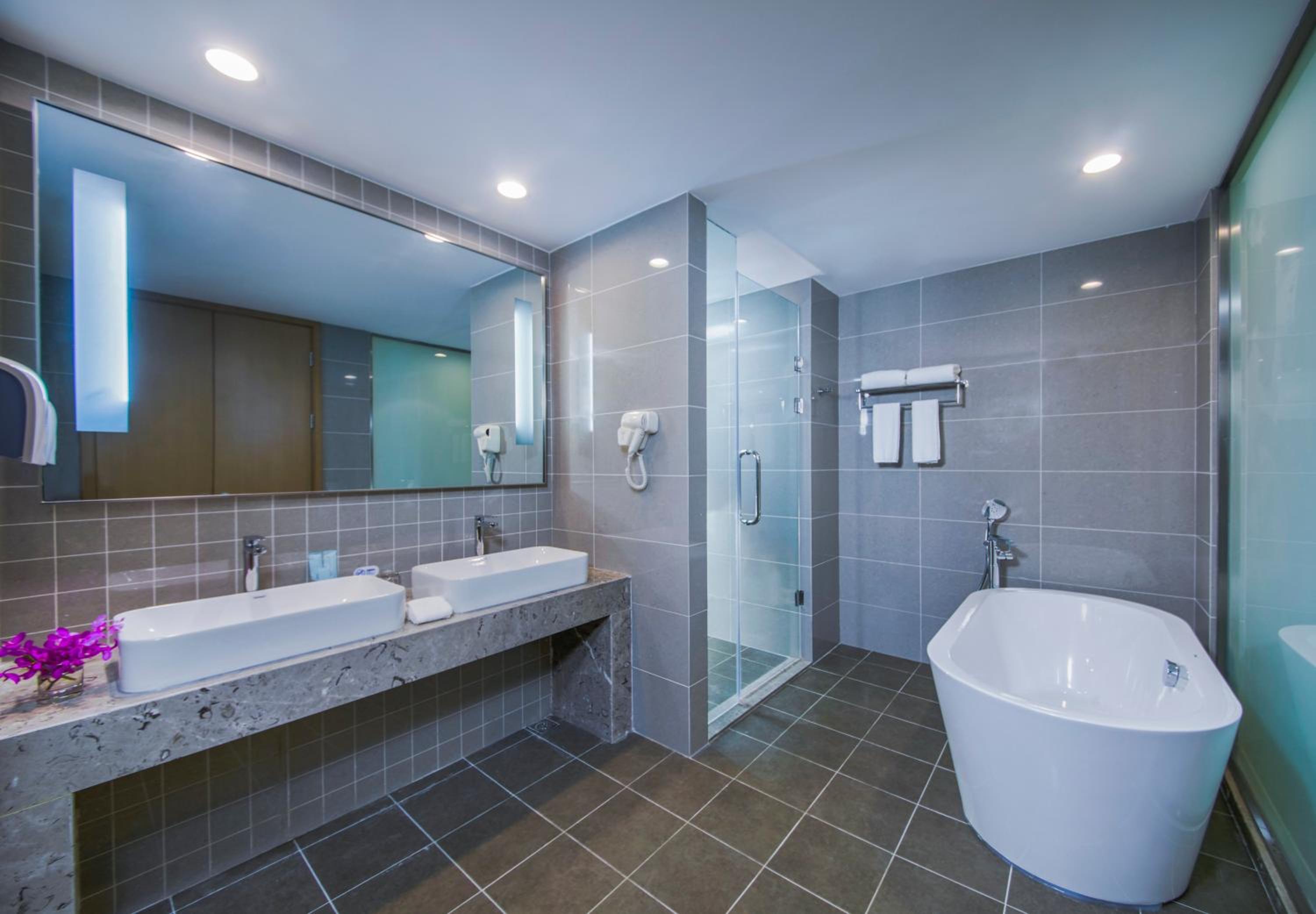 King Suite photo 3