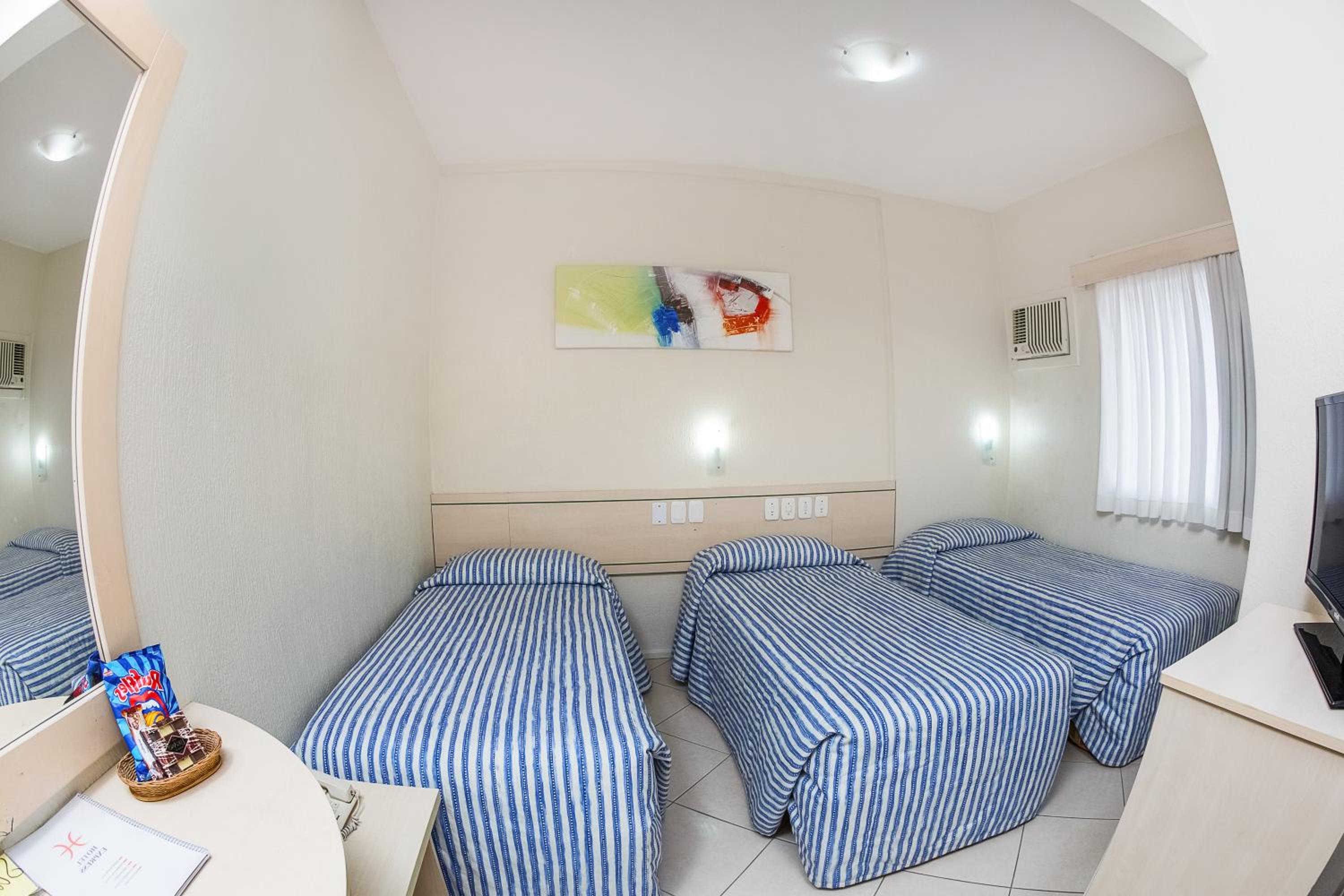 Standard Triple Room photo 2