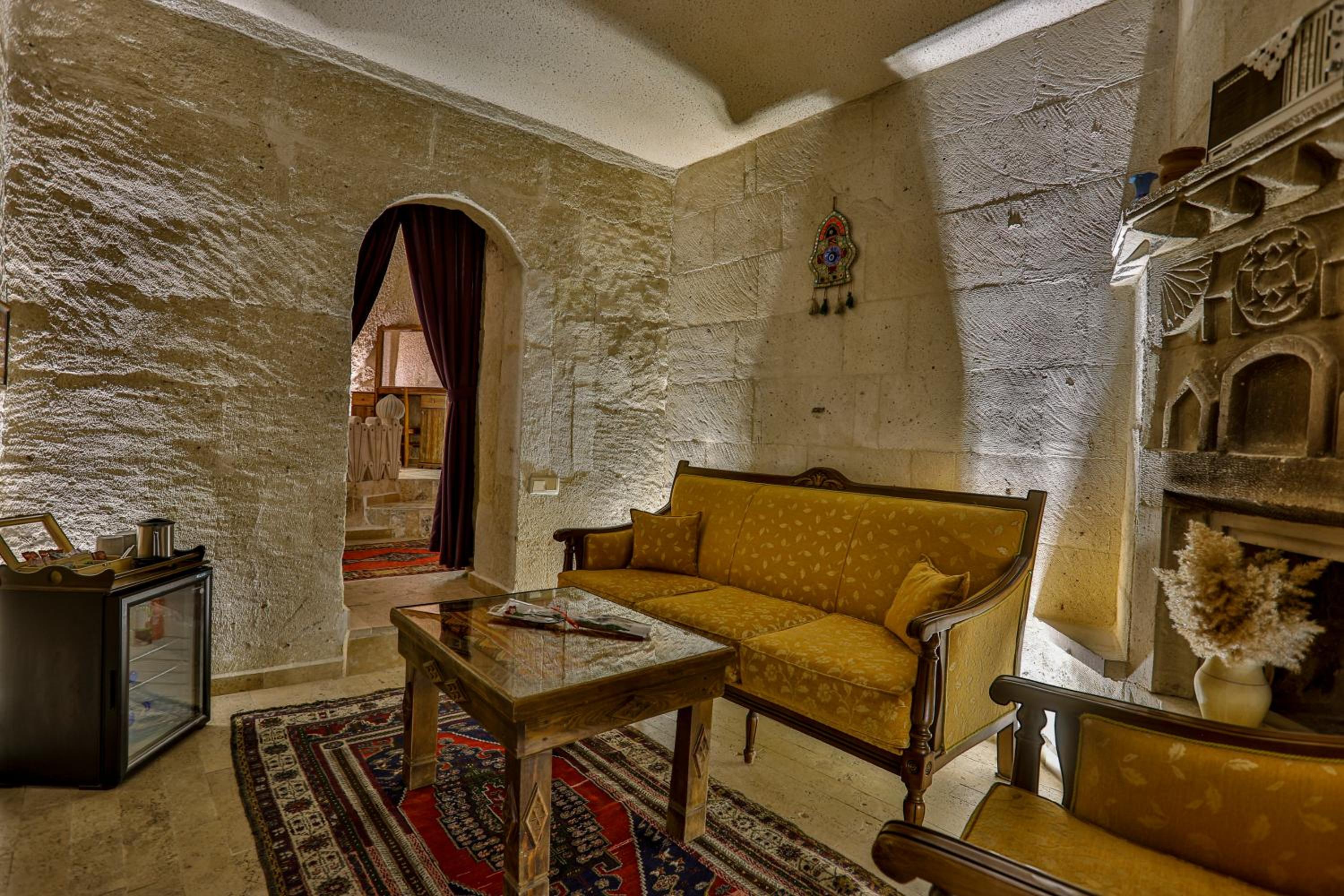 Cave Deluxe Double Room photo 1
