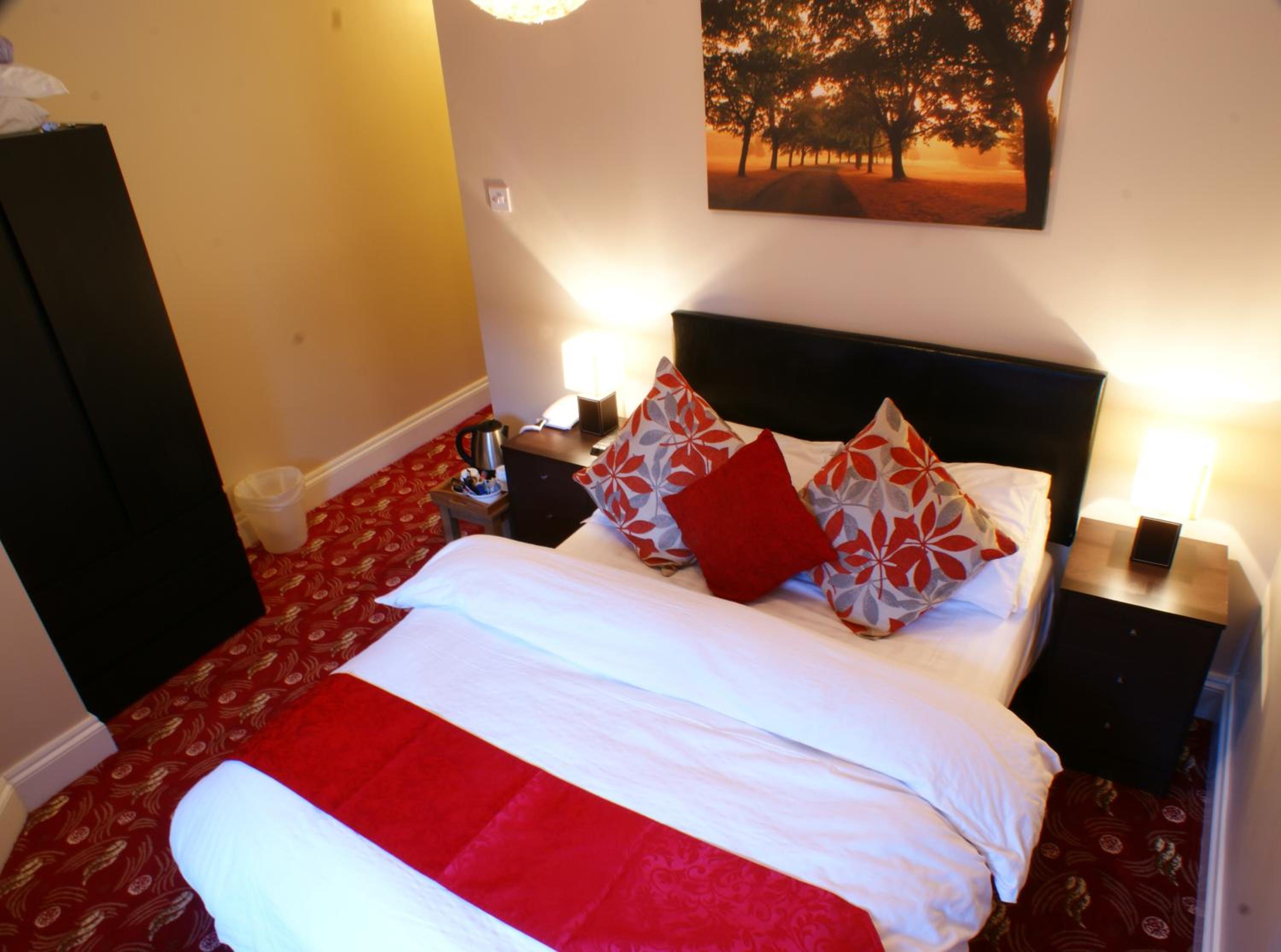 Double Room - Photo 4