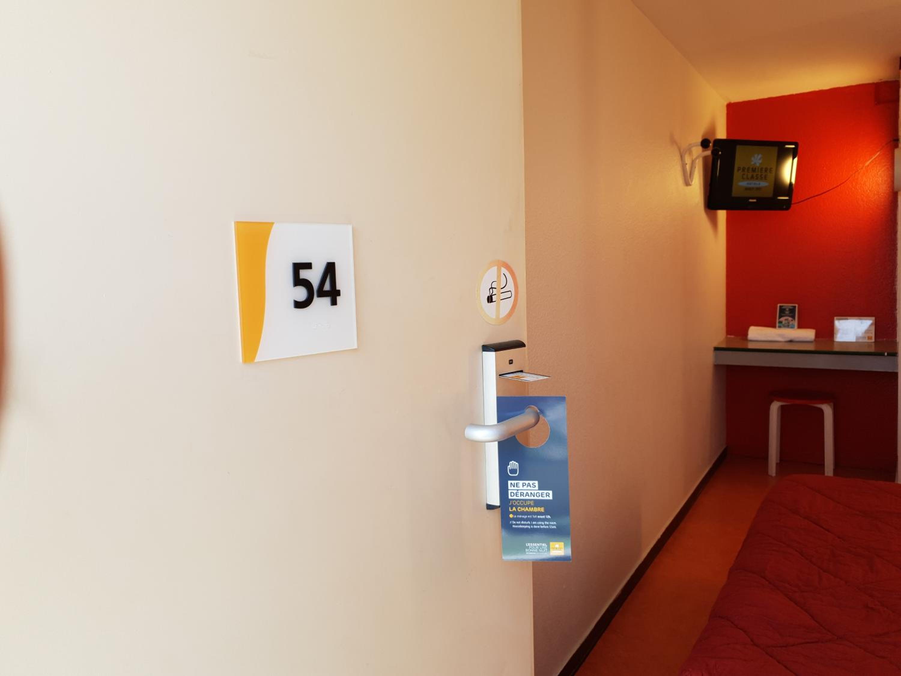 Double Room - Photo 7