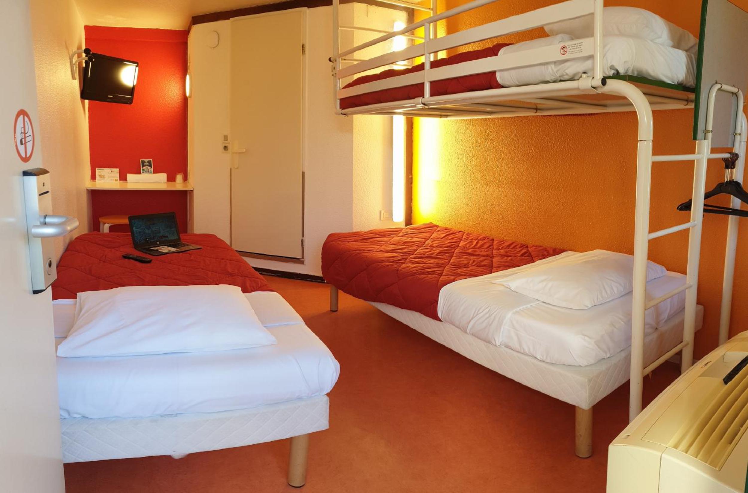 Triple Room - Photo 9