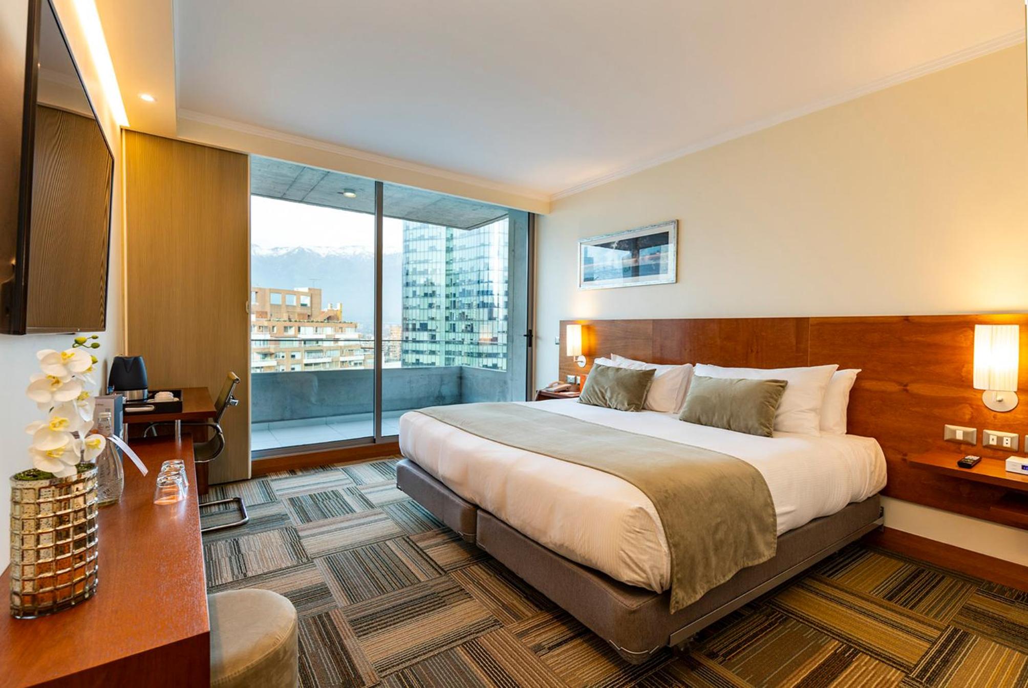 King Room with Balcony - Photo 1