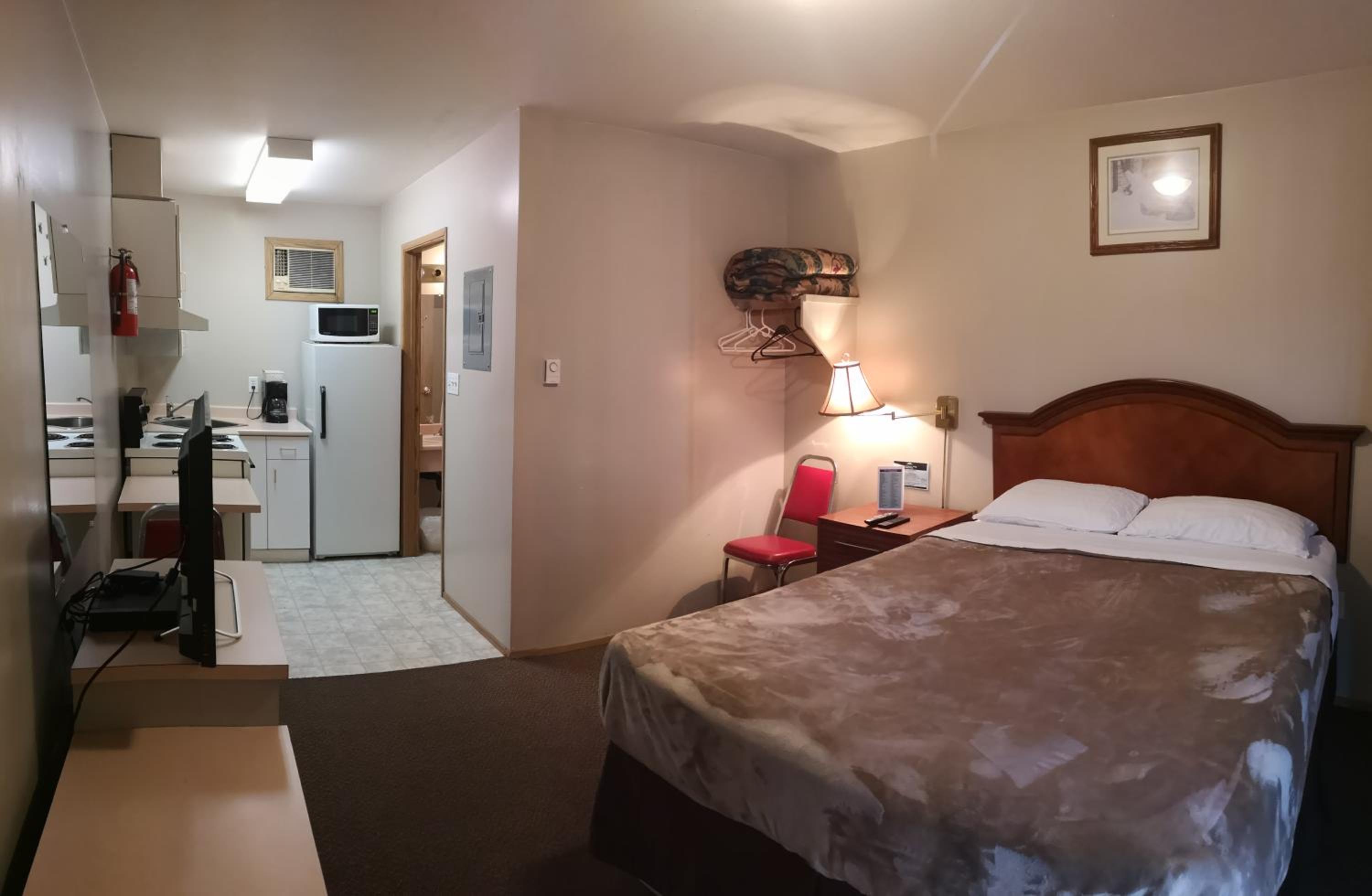 Standard Queen Room photo 2