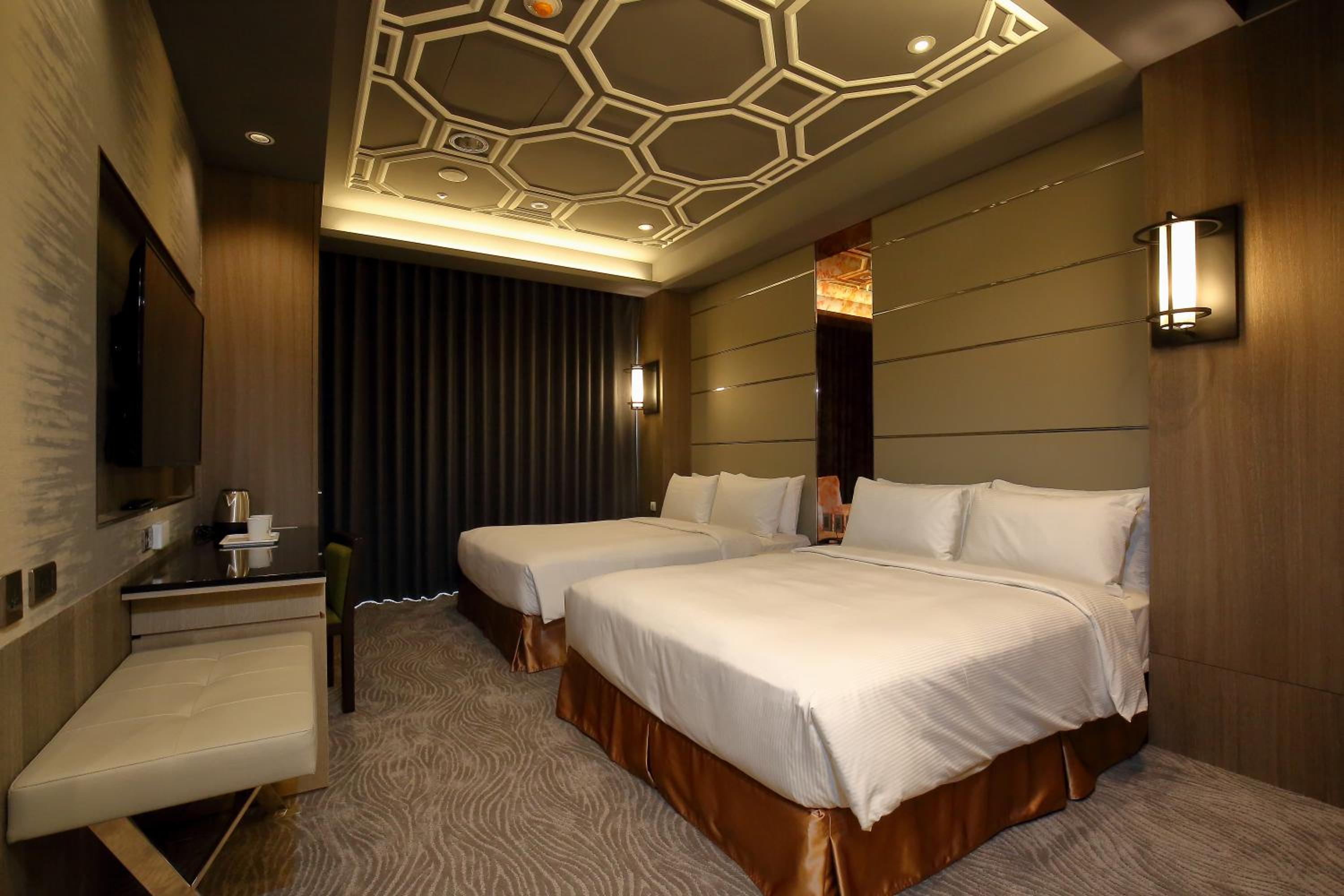 Eco Presidential Suite photo 3