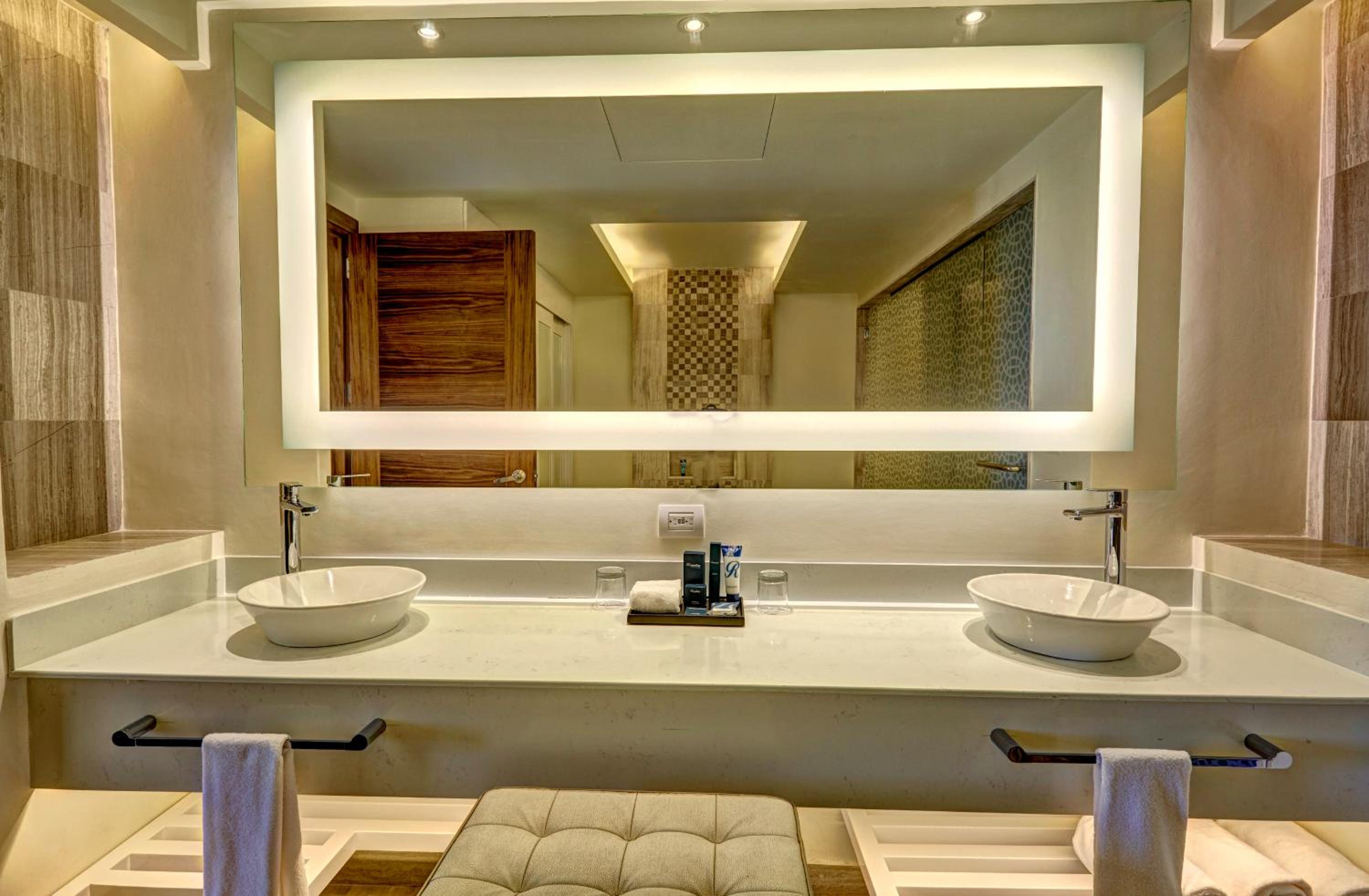 Luxury Presidential one bedroom suite Diamond Club