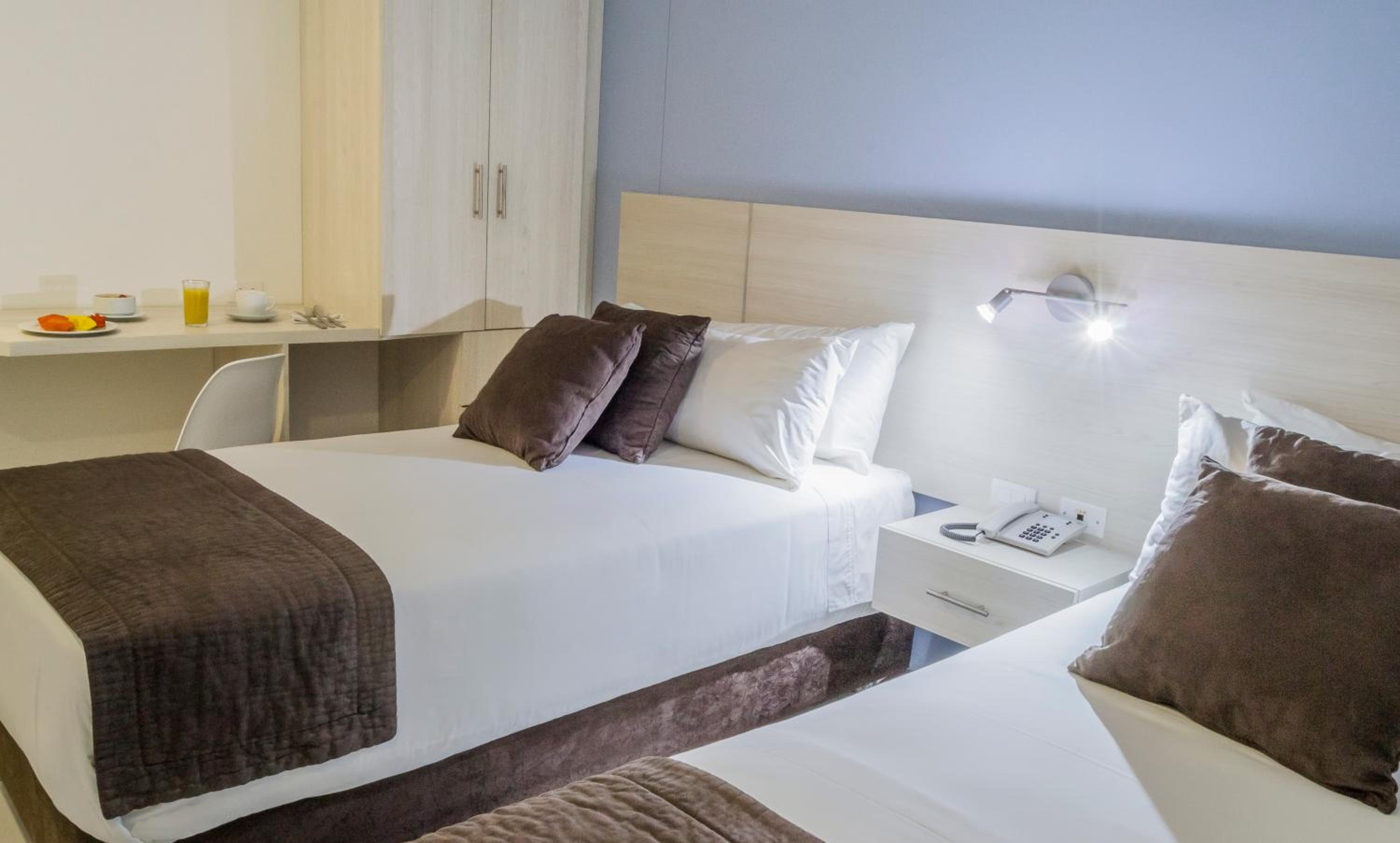 Standard Twin Room photo 2